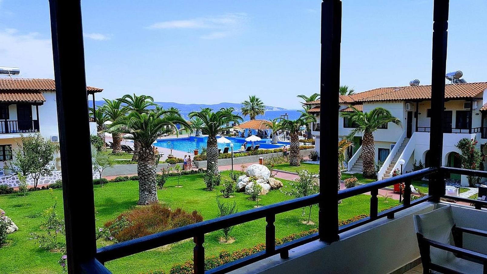 Assa Maris Beach Hotel