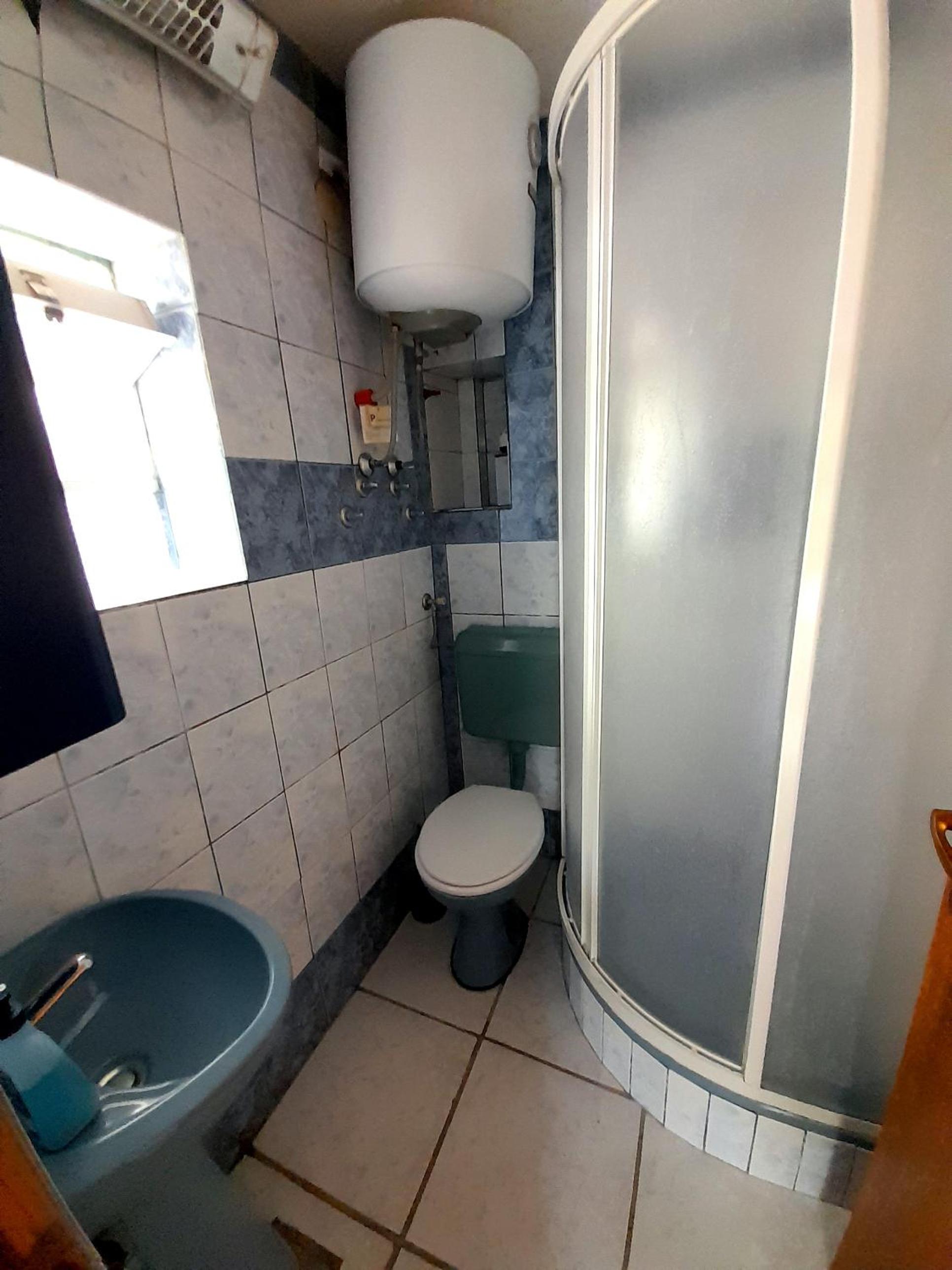 Photo 42