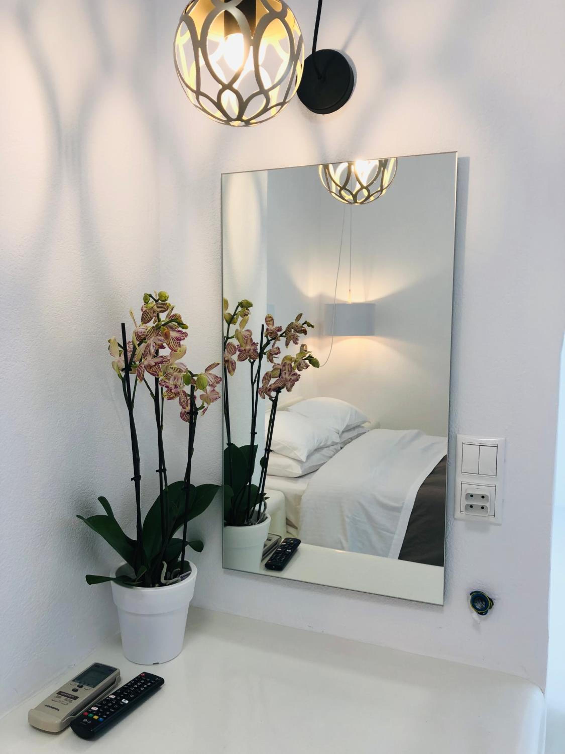 Taki's Guests photo 3