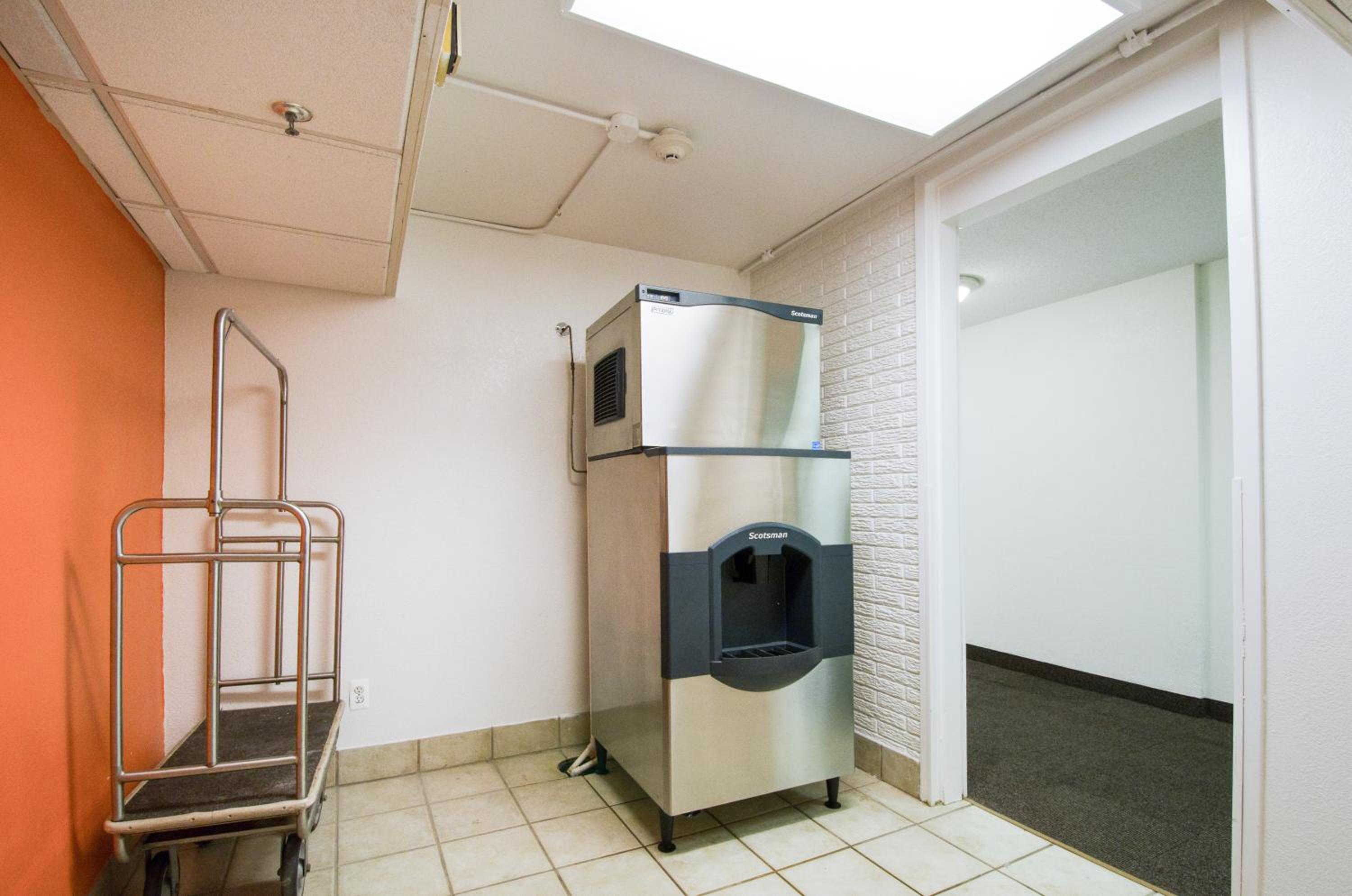Motel 6-Springfield, DC - Washington Southwest - Property Image 45