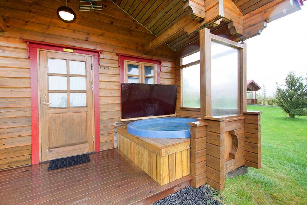 Nupar Cottages view 4
