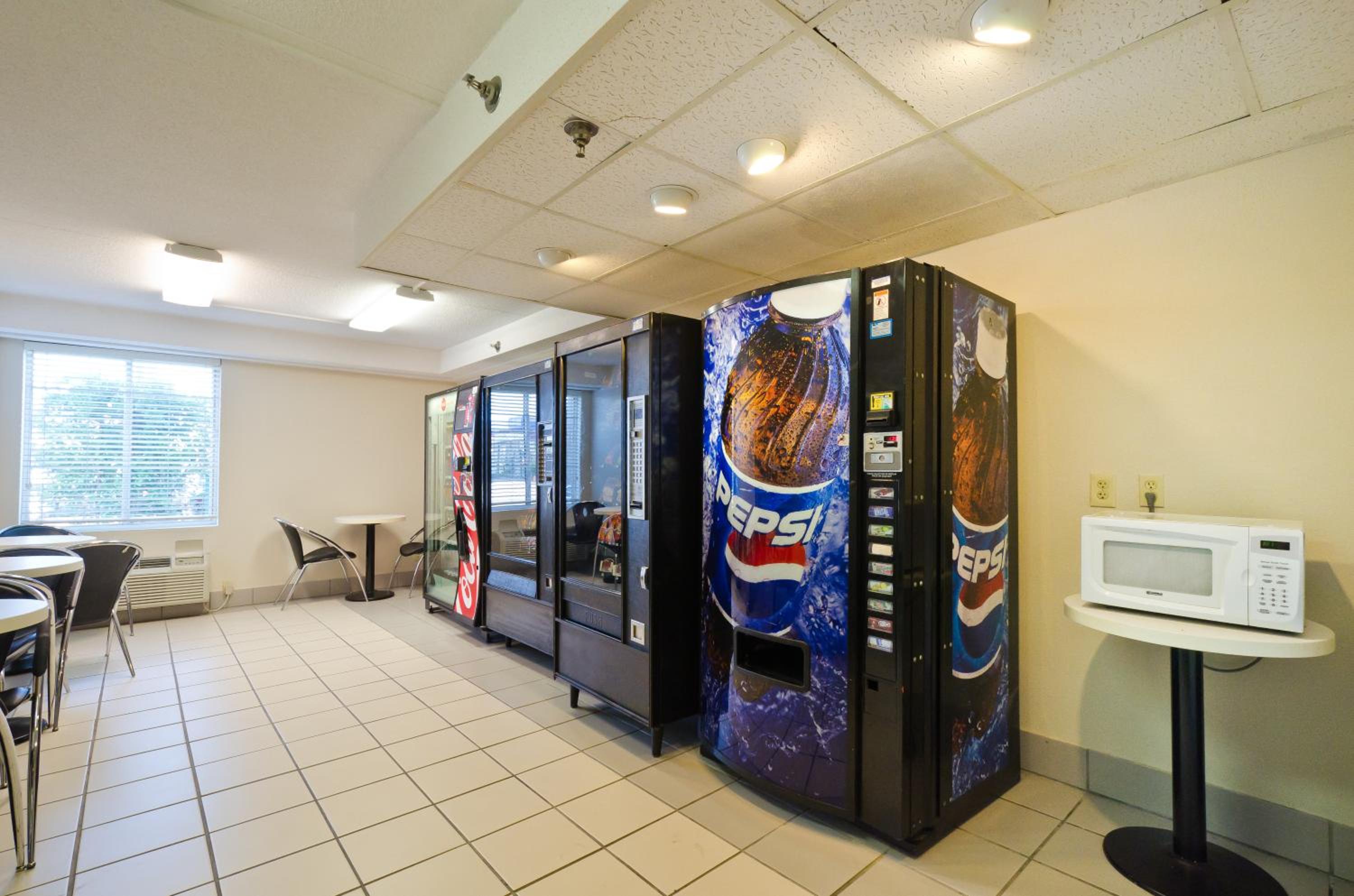Motel 6-Springfield, DC - Washington Southwest - Property Image 56