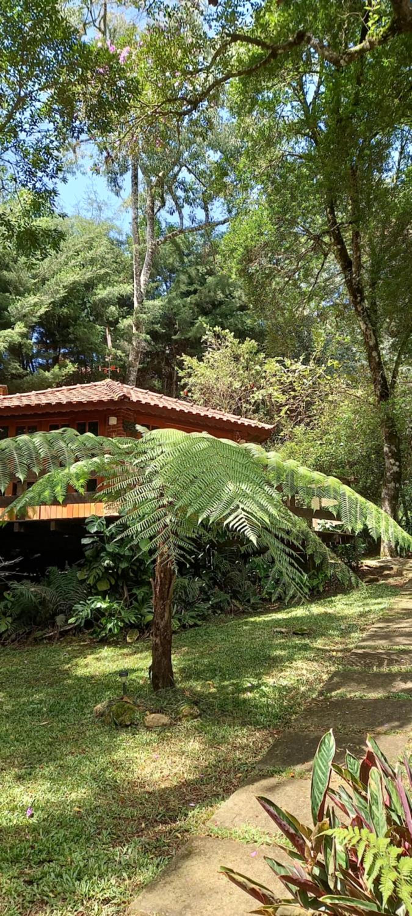 CASA EM MONTE VERDE CHARME E CONFORTO