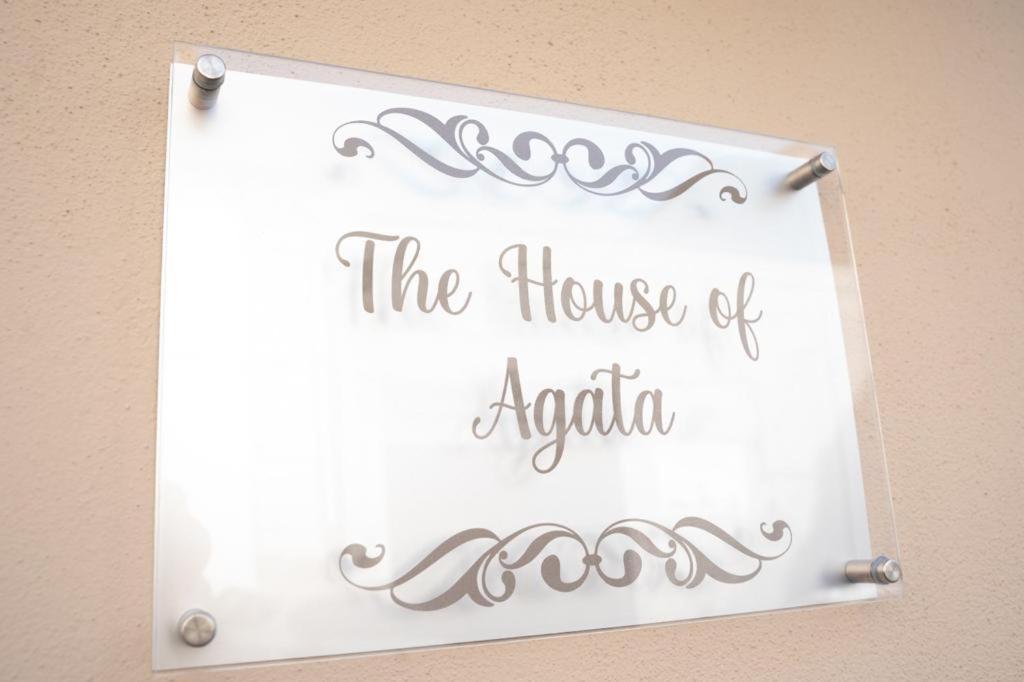 THE HOUSE OF AGATA view 3