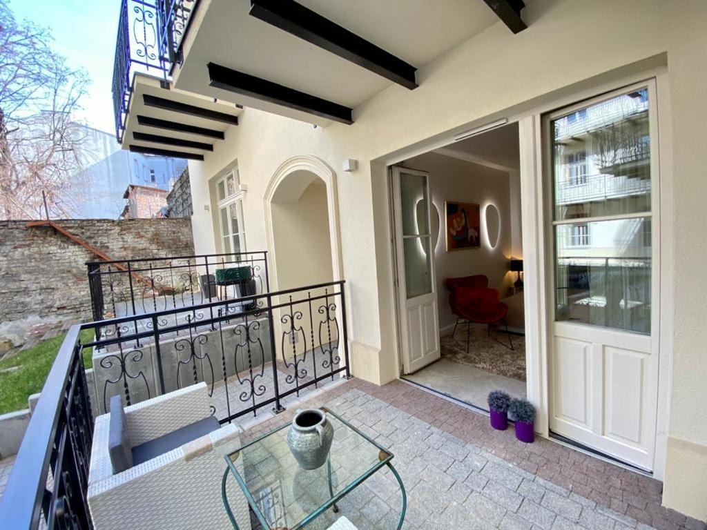 Luxury Panda Apartment in Old Town view 4