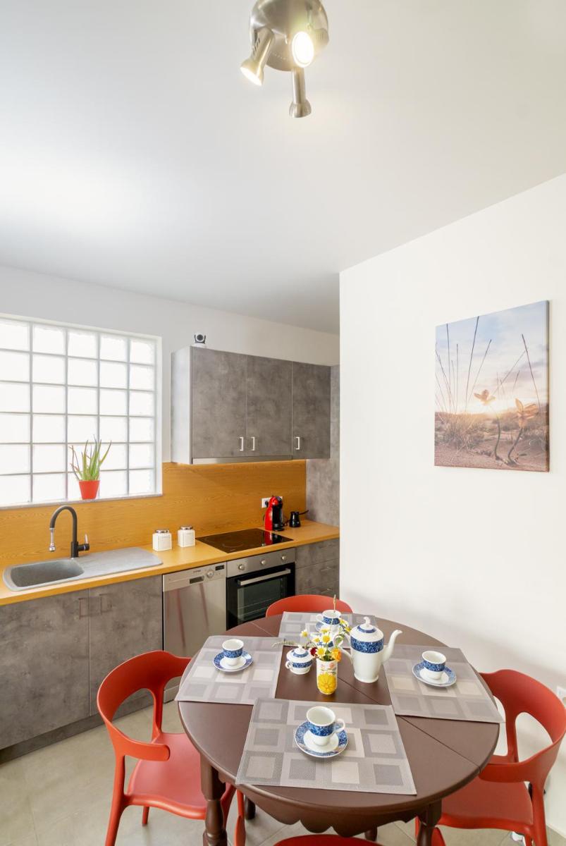 Achilles Maisonette view 3