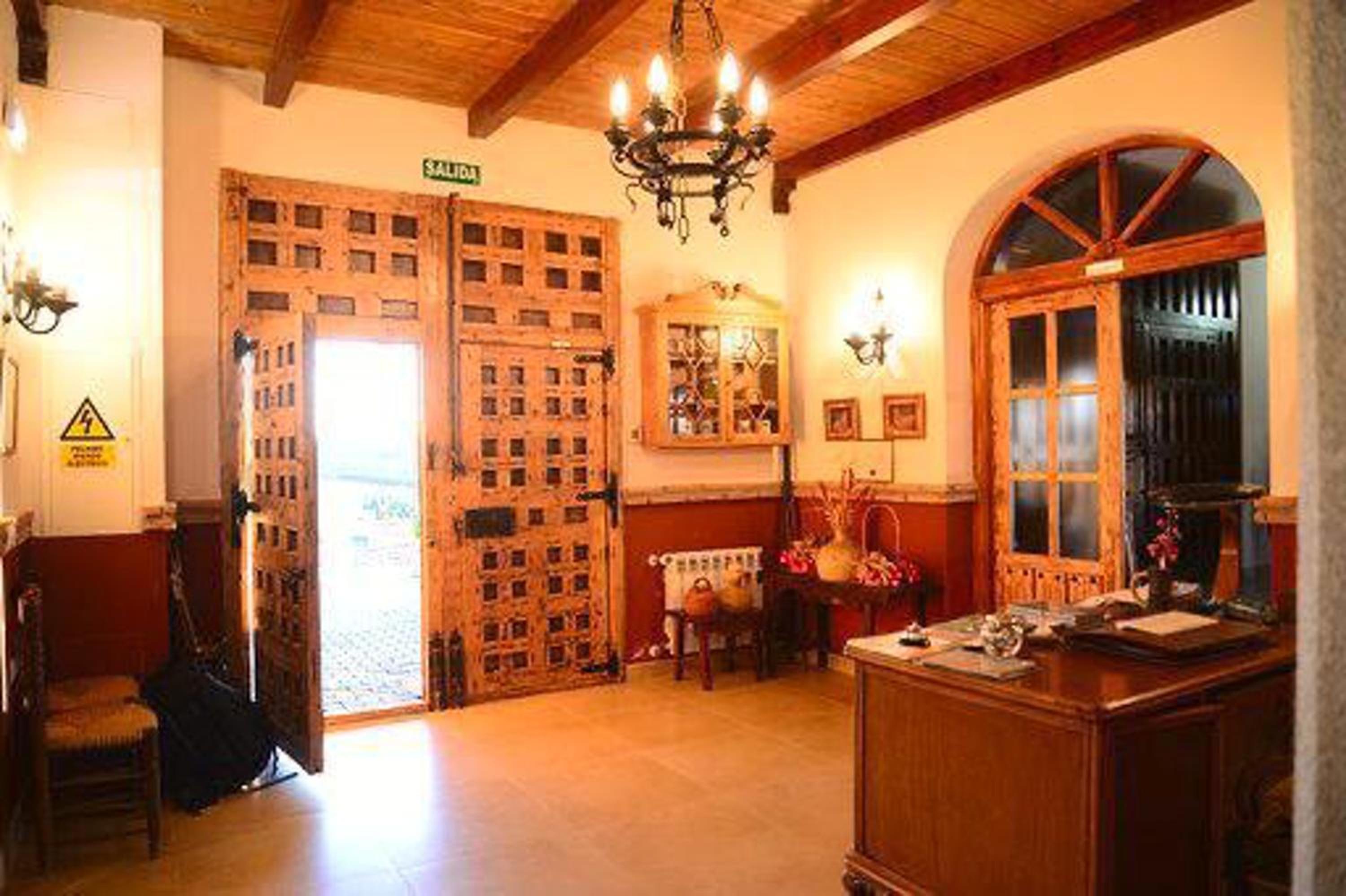 Charming Villa in Fernan Caballero with Private Pool