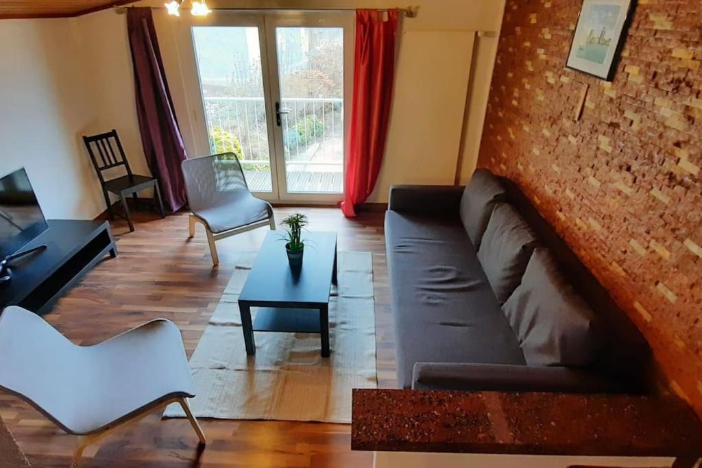 Grand appartement 6 personnes, surf, ski et randonnées view 3