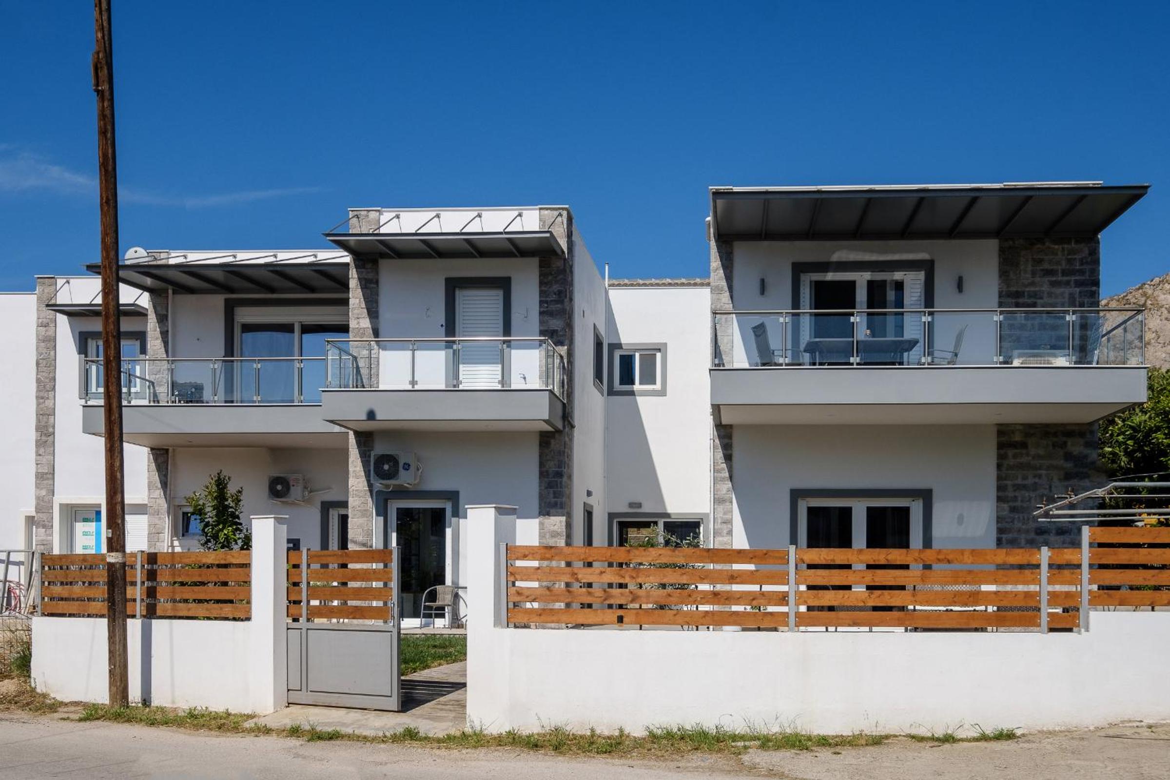 Hotel Oreon Suites Nafplio - Image 1