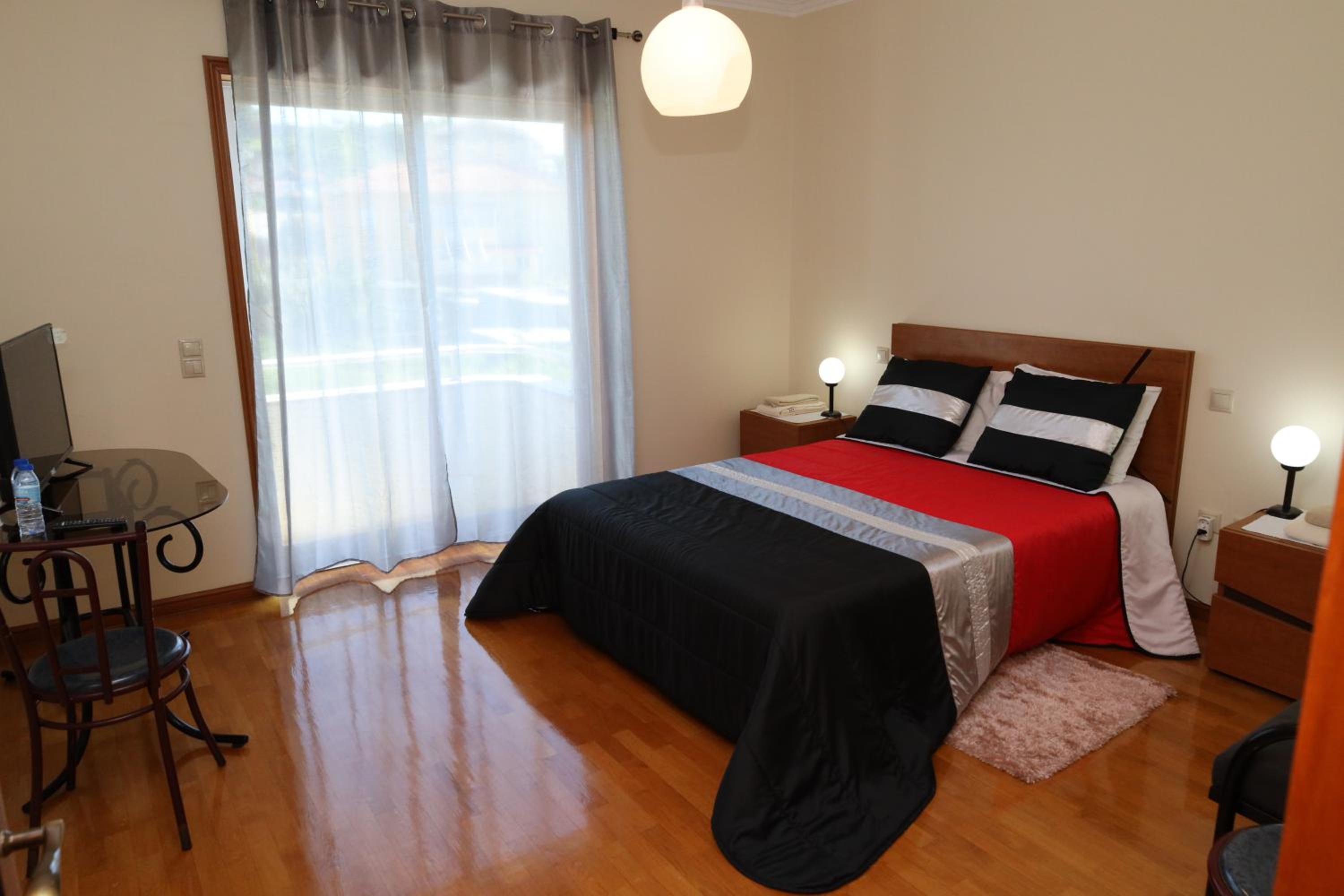 Porto Cruz House