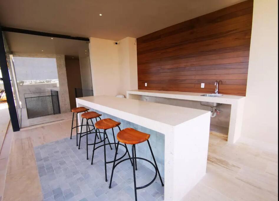 KAAB South Beach - Beautiful Big Studio - Rooftop pool ocean view