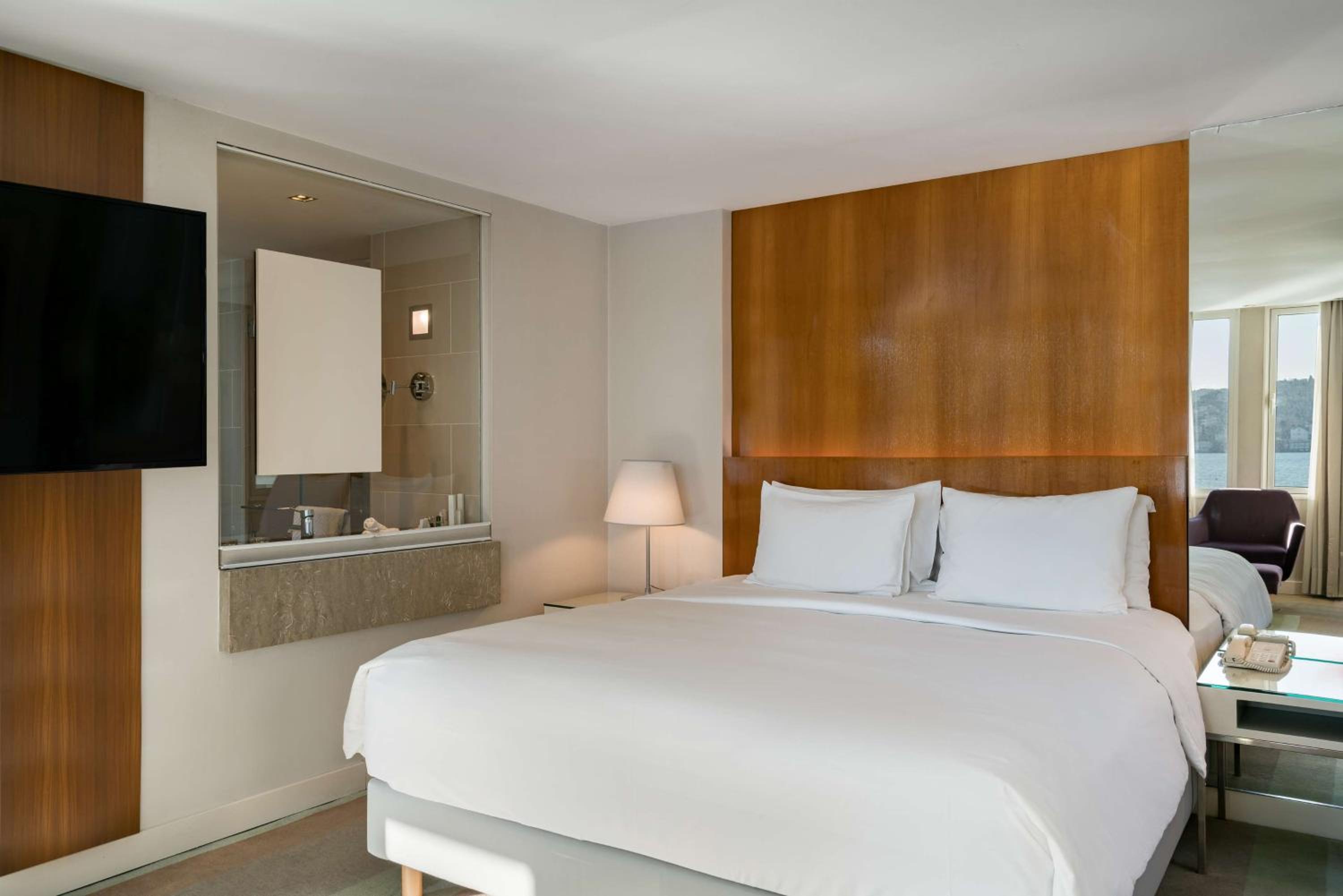 Radisson Blu Bosphorus Hotel - Image 74