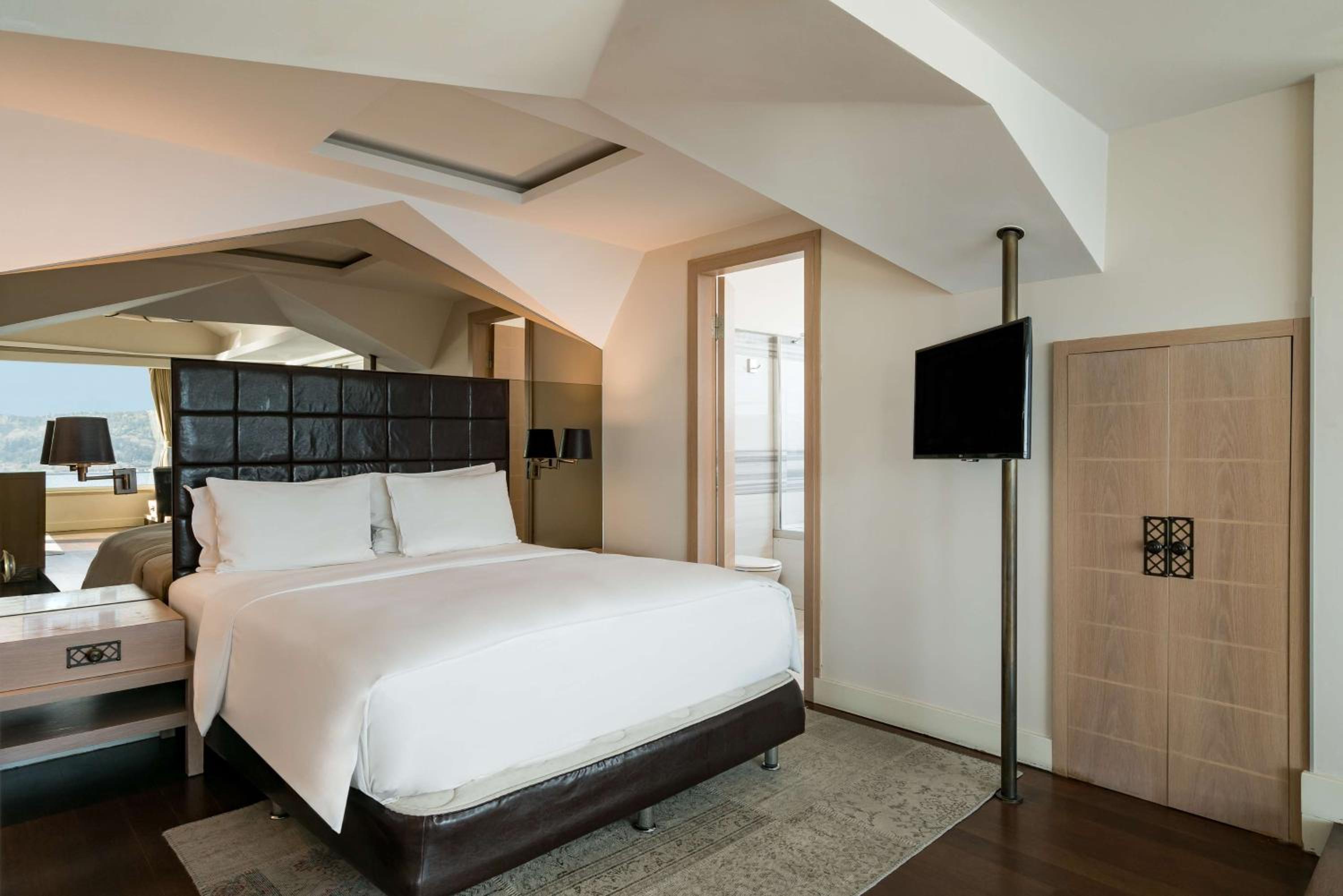 Radisson Blu Bosphorus Hotel - Image 13