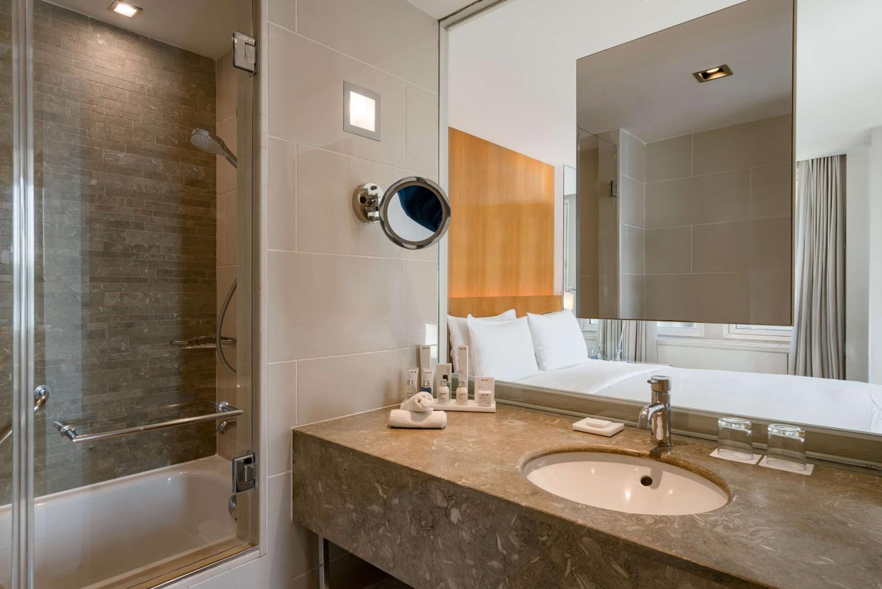 Radisson Blu Bosphorus Hotel - Image 19