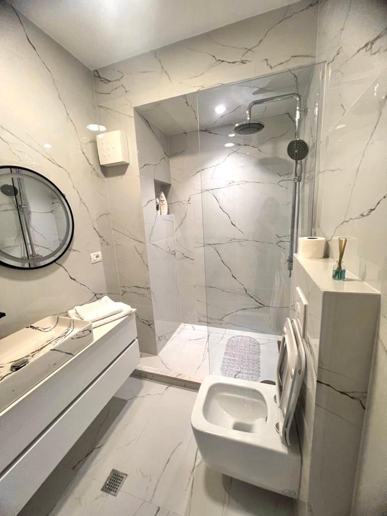 Durres Currila Modern Luxury STUNNING Beach Views