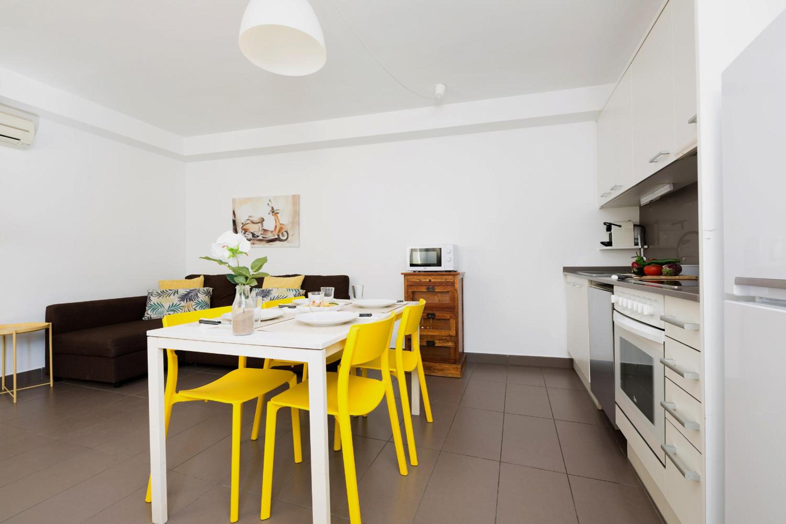 Apartamentos Cornellalux