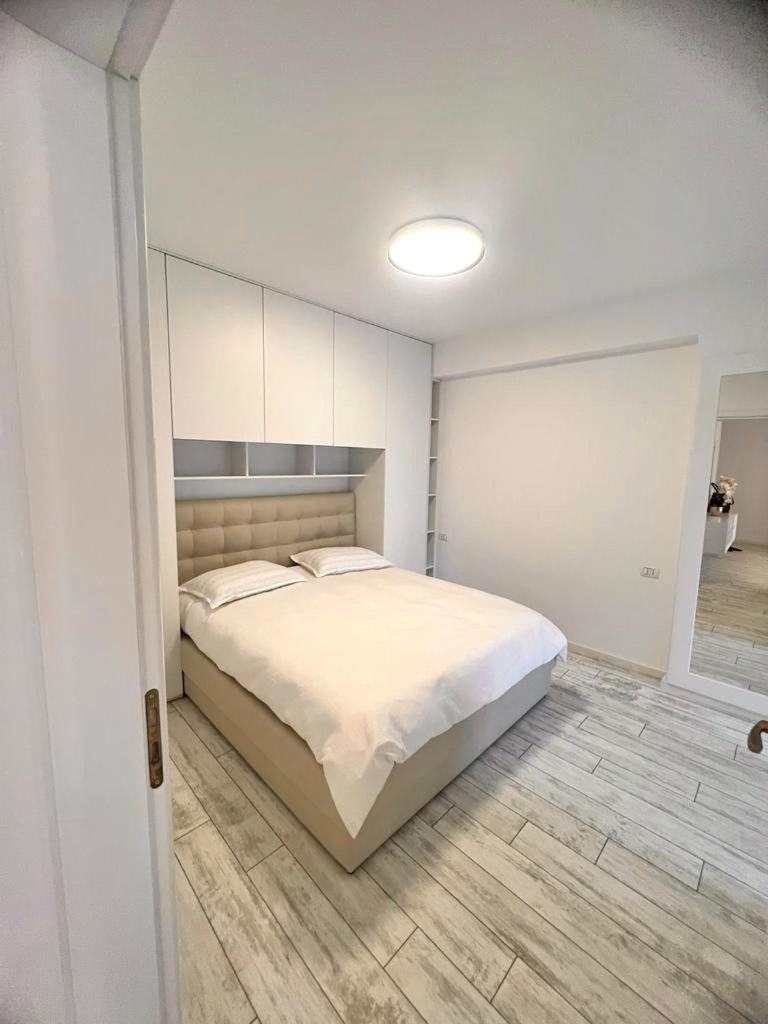 Durres Currila Modern Luxury STUNNING Beach Views