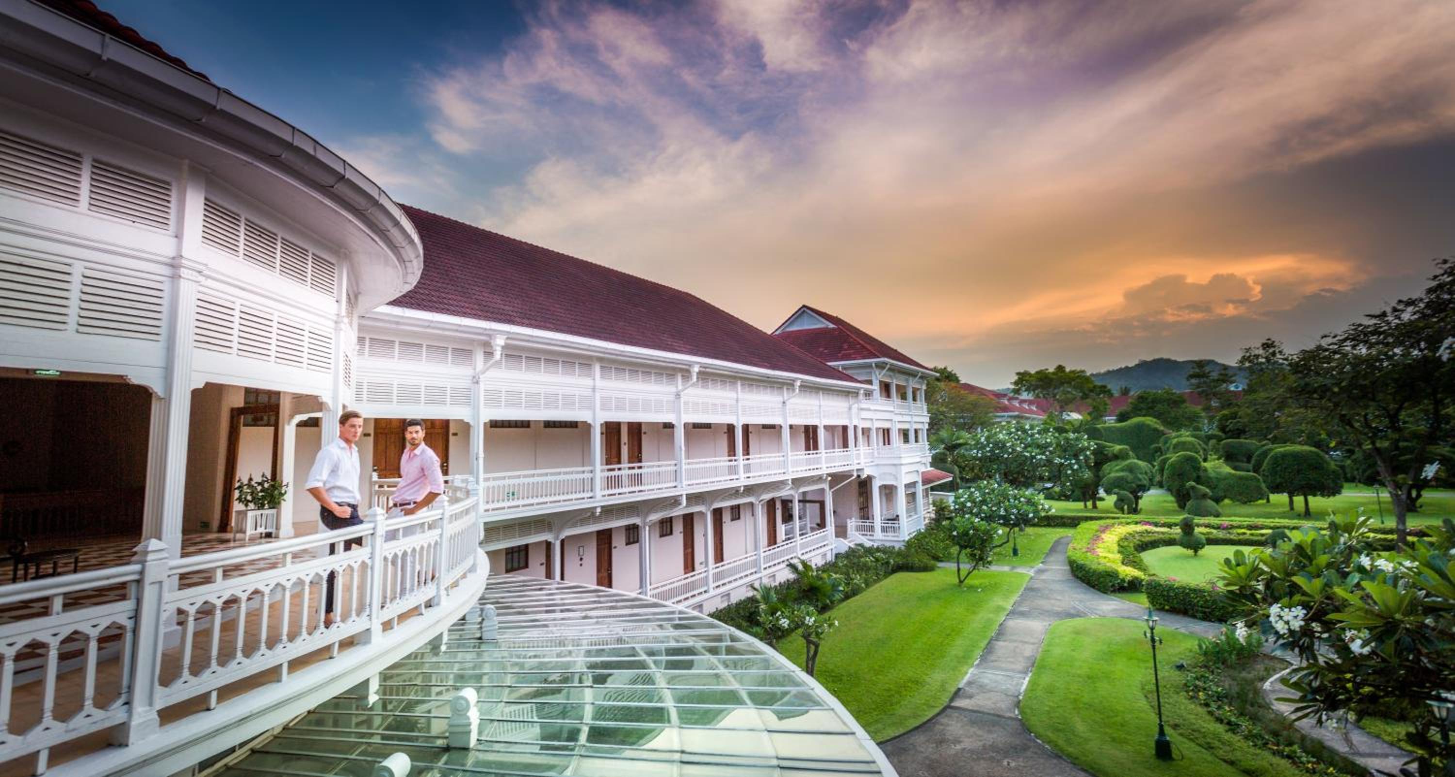 Centara Grand Beach Resort Hua Hin