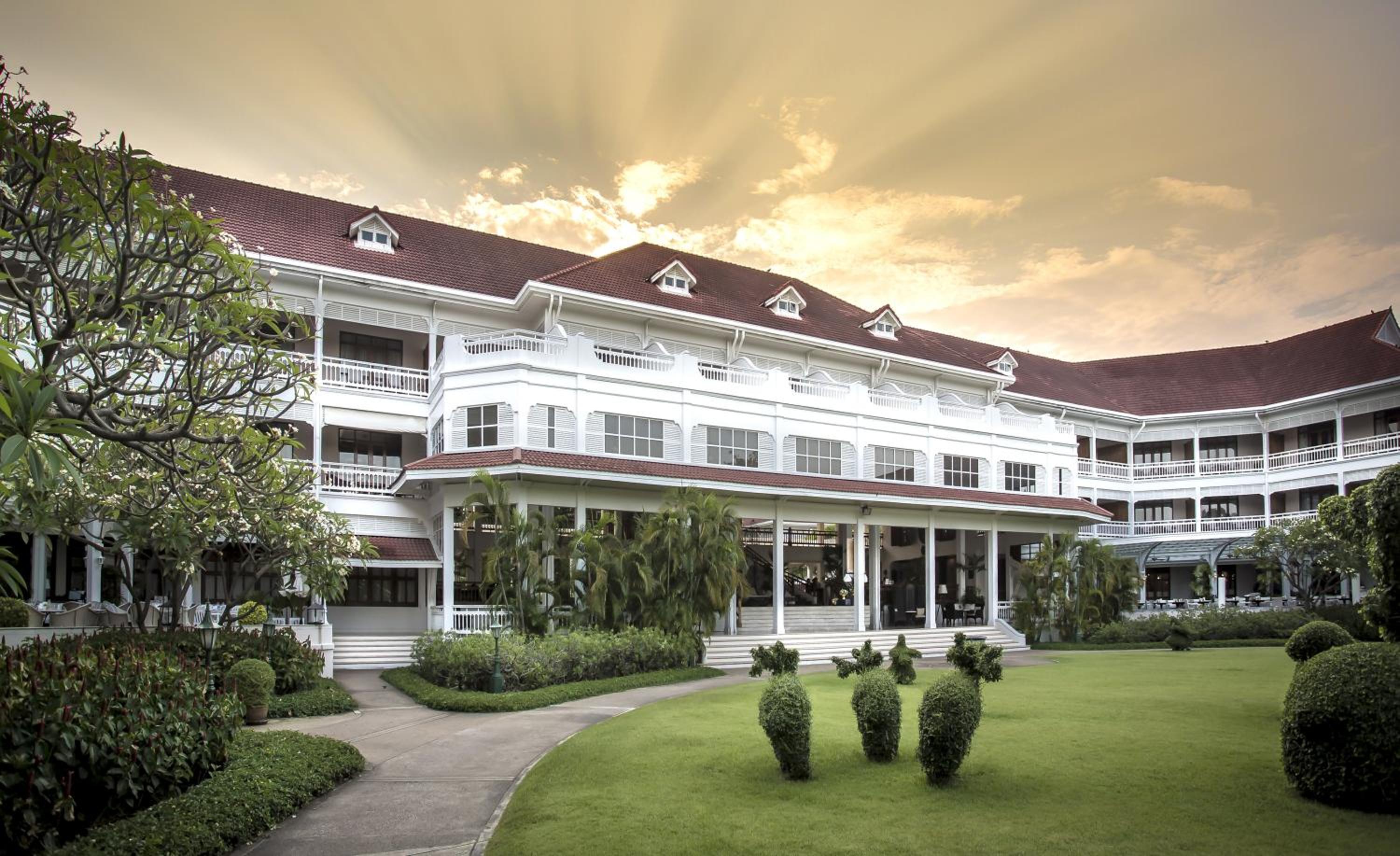 Centara Grand Beach Resort Hua Hin