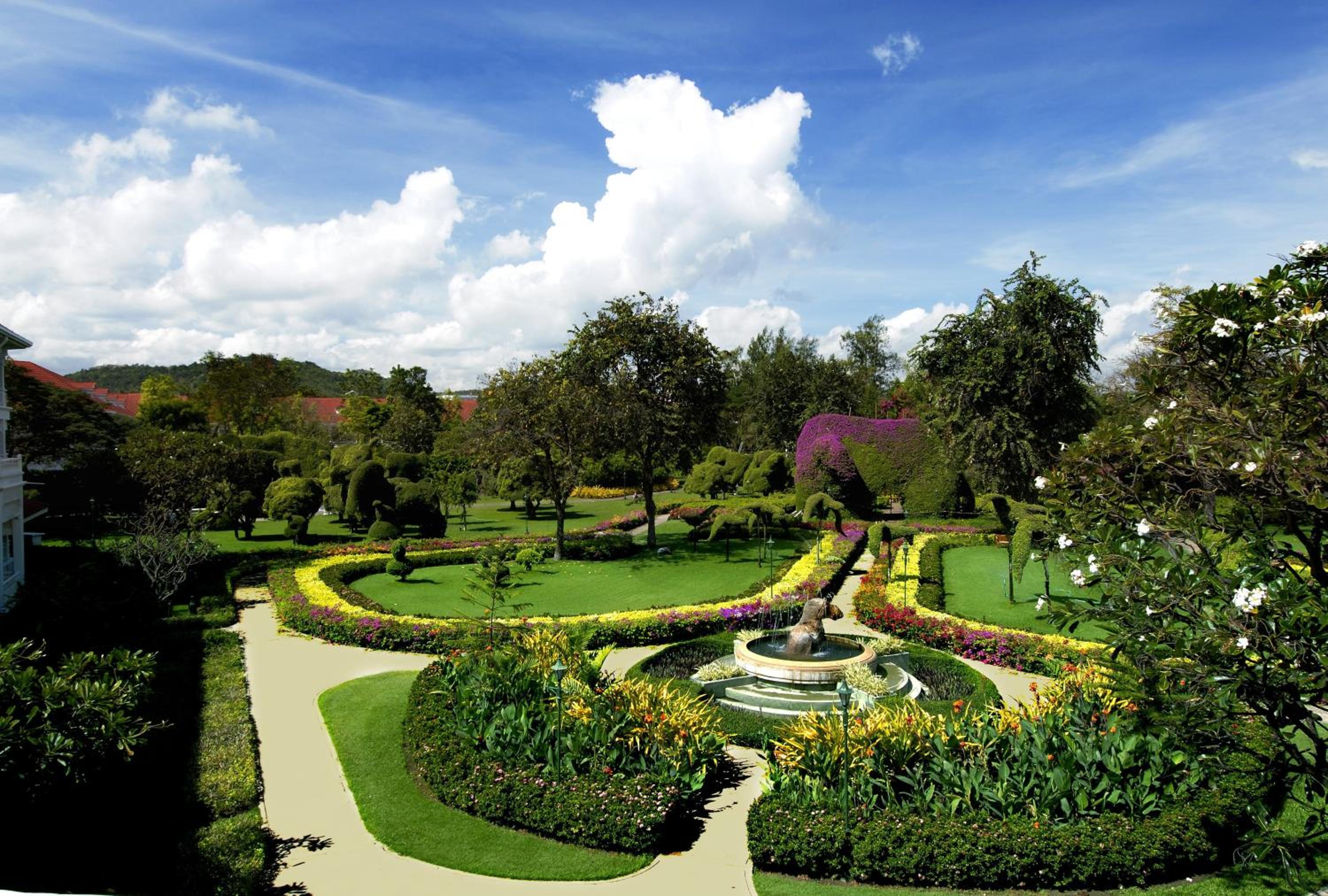 Centara Grand Beach Resort Hua Hin