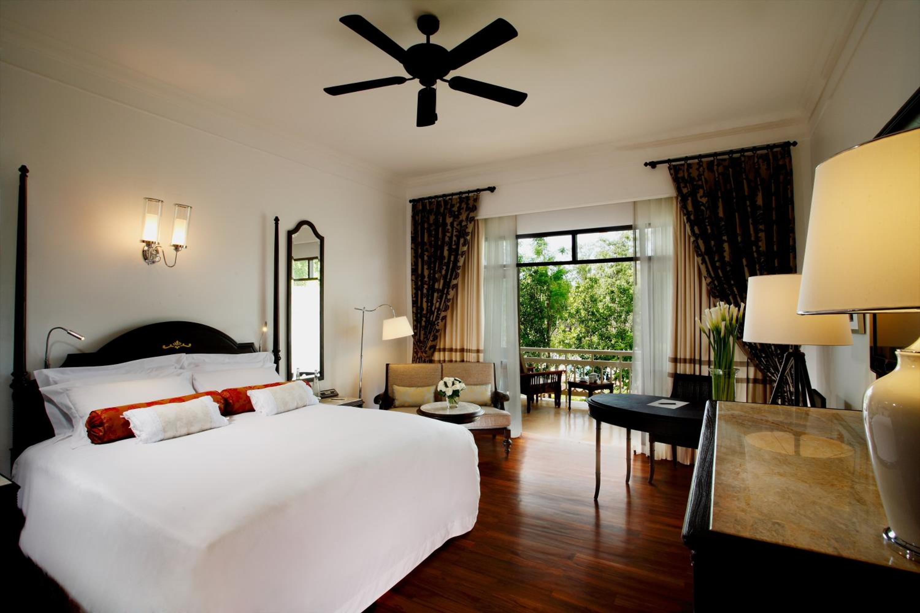 Centara Grand Beach Resort Hua Hin