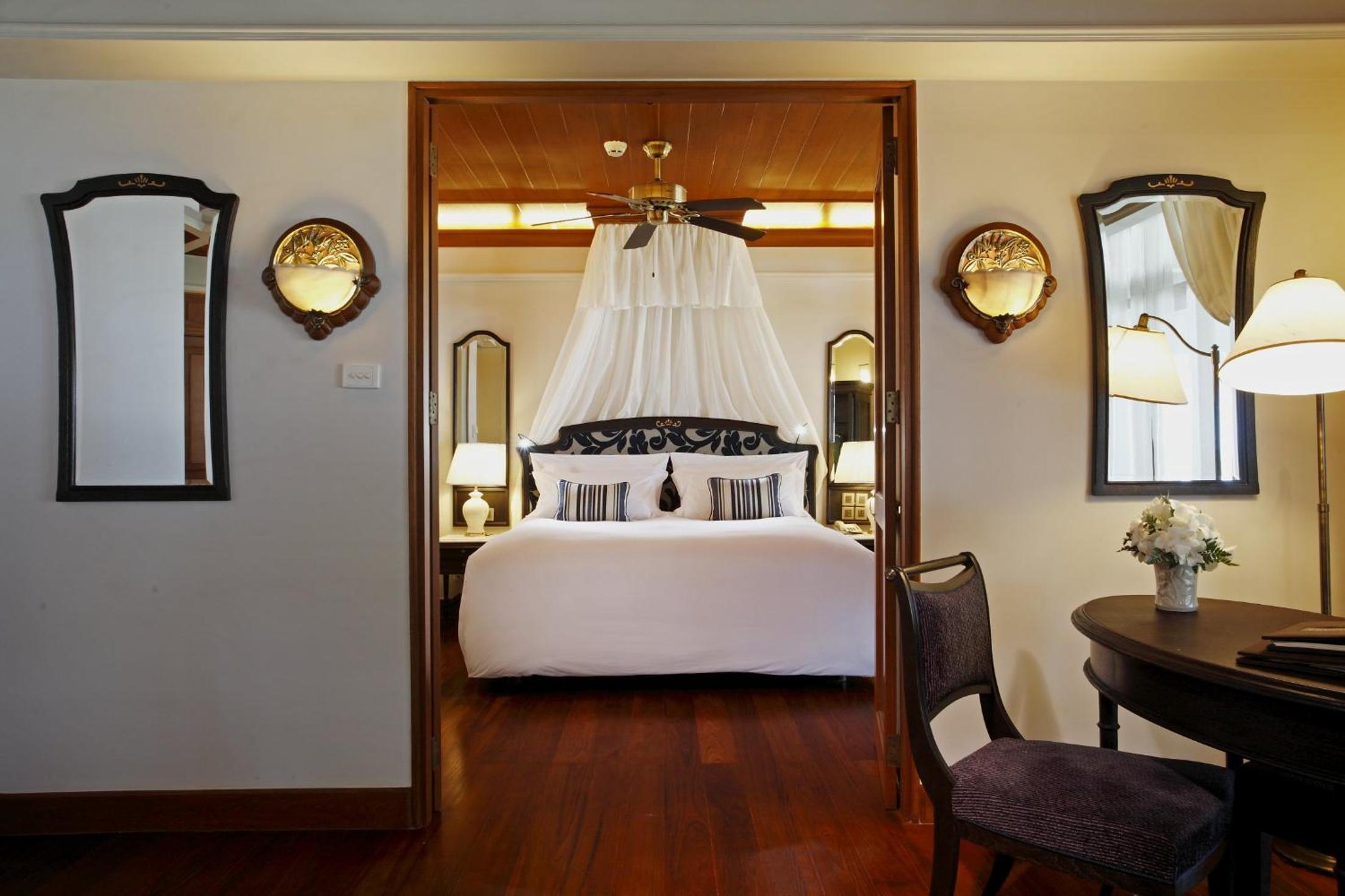 Centara Grand Beach Resort Hua Hin
