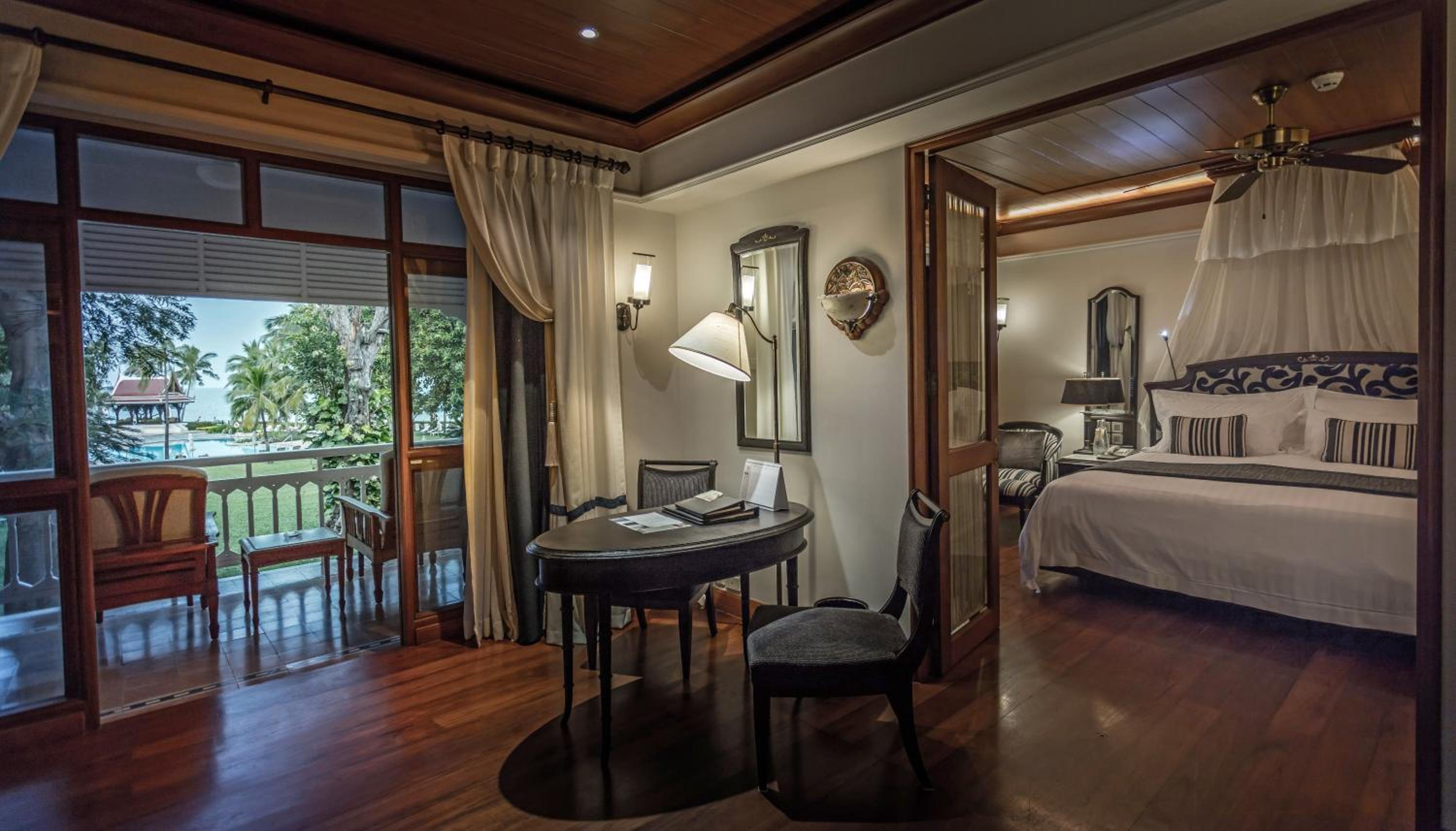 Centara Grand Beach Resort Hua Hin
