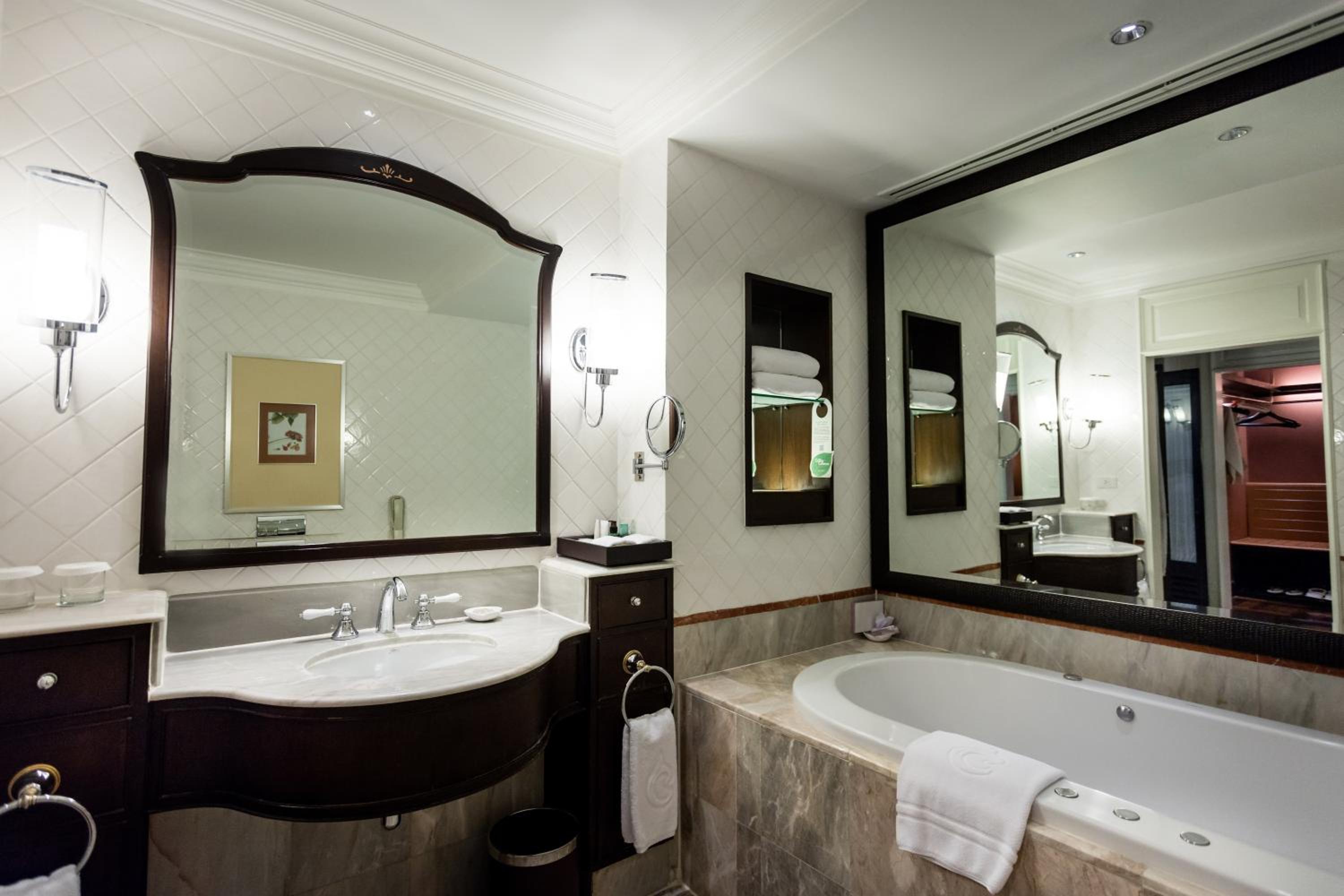 Centara Grand Beach Resort Hua Hin