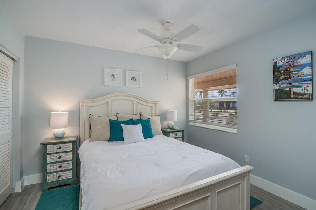 Mermaid Manor; Waterfront with Direct Ocean Access and Private Heated Pool