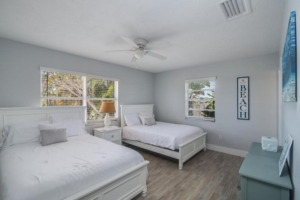 Mermaid Manor; Waterfront with Direct Ocean Access and Private Heated Pool