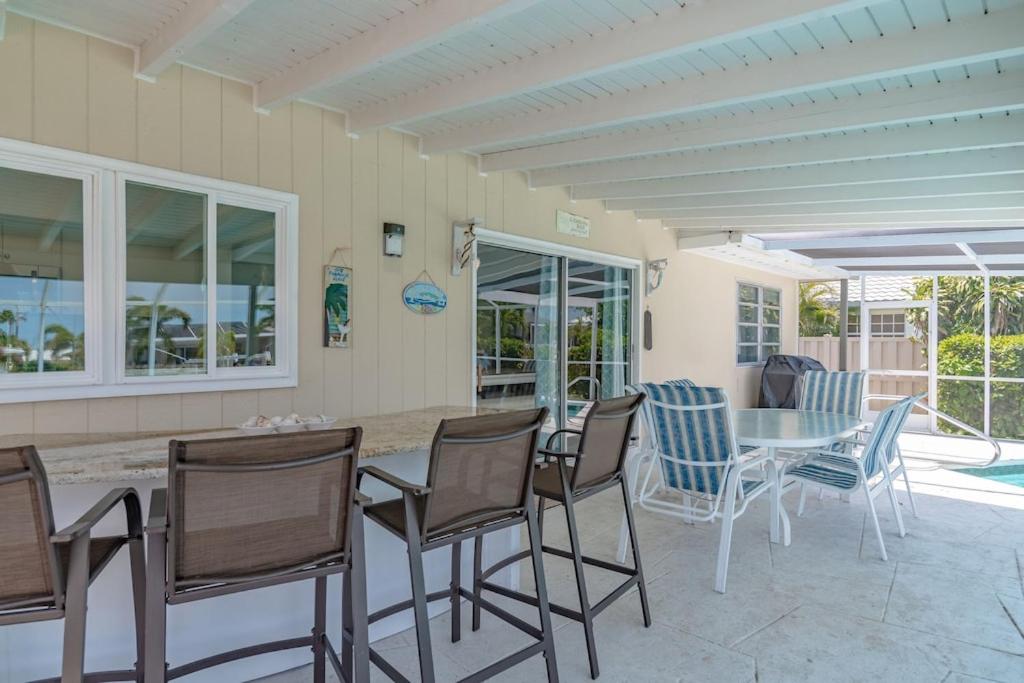 Mermaid Manor; Waterfront with Direct Ocean Access and Private Heated Pool, photo 15