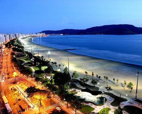 DISPONÍVEL CARNAVAL, NATAL E REVEILLON 2026 - Lindíssima Casa com 3 Suítes Próximo à Praia