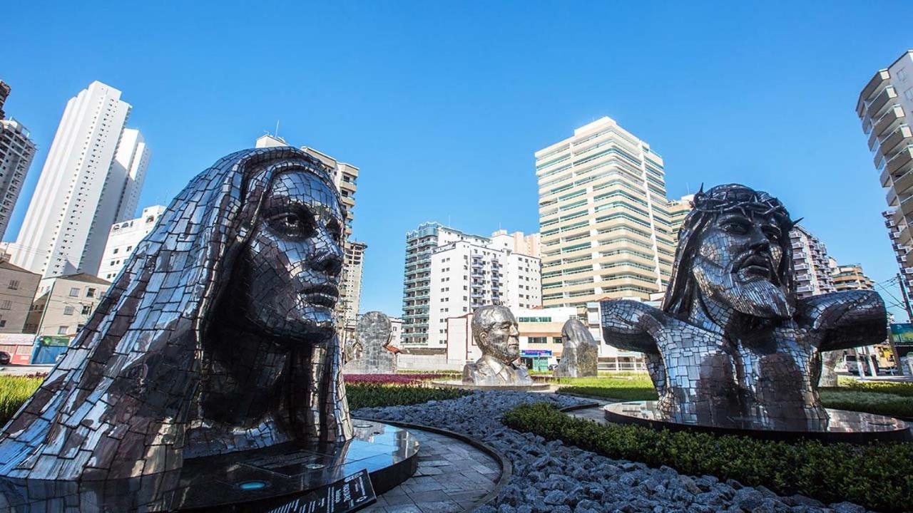 DISPONÍVEL CARNAVAL, NATAL E REVEILLON 2026 - Lindíssima Casa com 3 Suítes Próximo à Praia