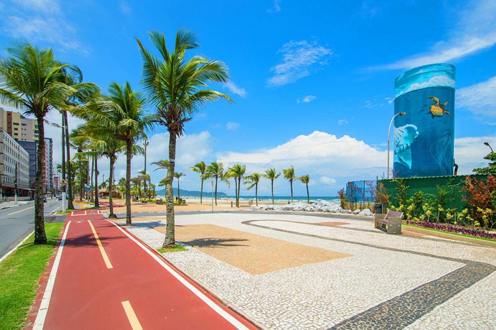 DISPONÍVEL CARNAVAL, NATAL E REVEILLON 2026 - Lindíssima Casa com 3 Suítes Próximo à Praia
