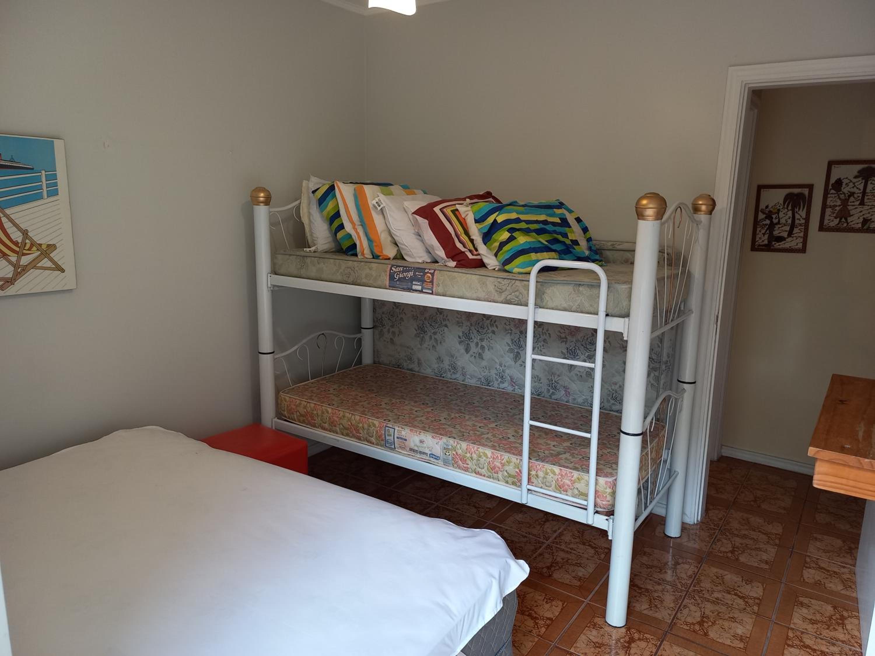 Apto Guarujá - Enseada - 3 dorms - para 8 pessoas