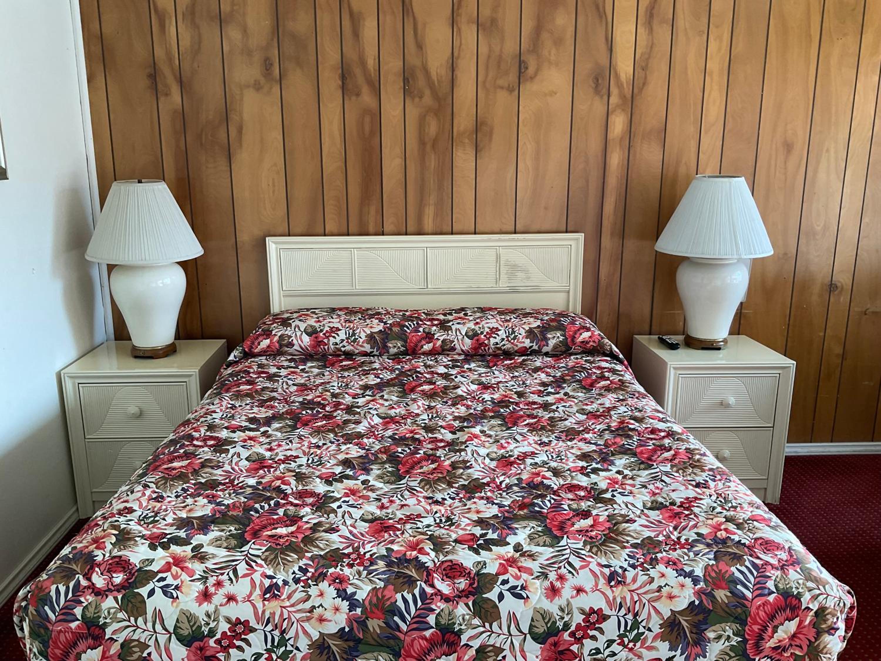 Front Street Inn