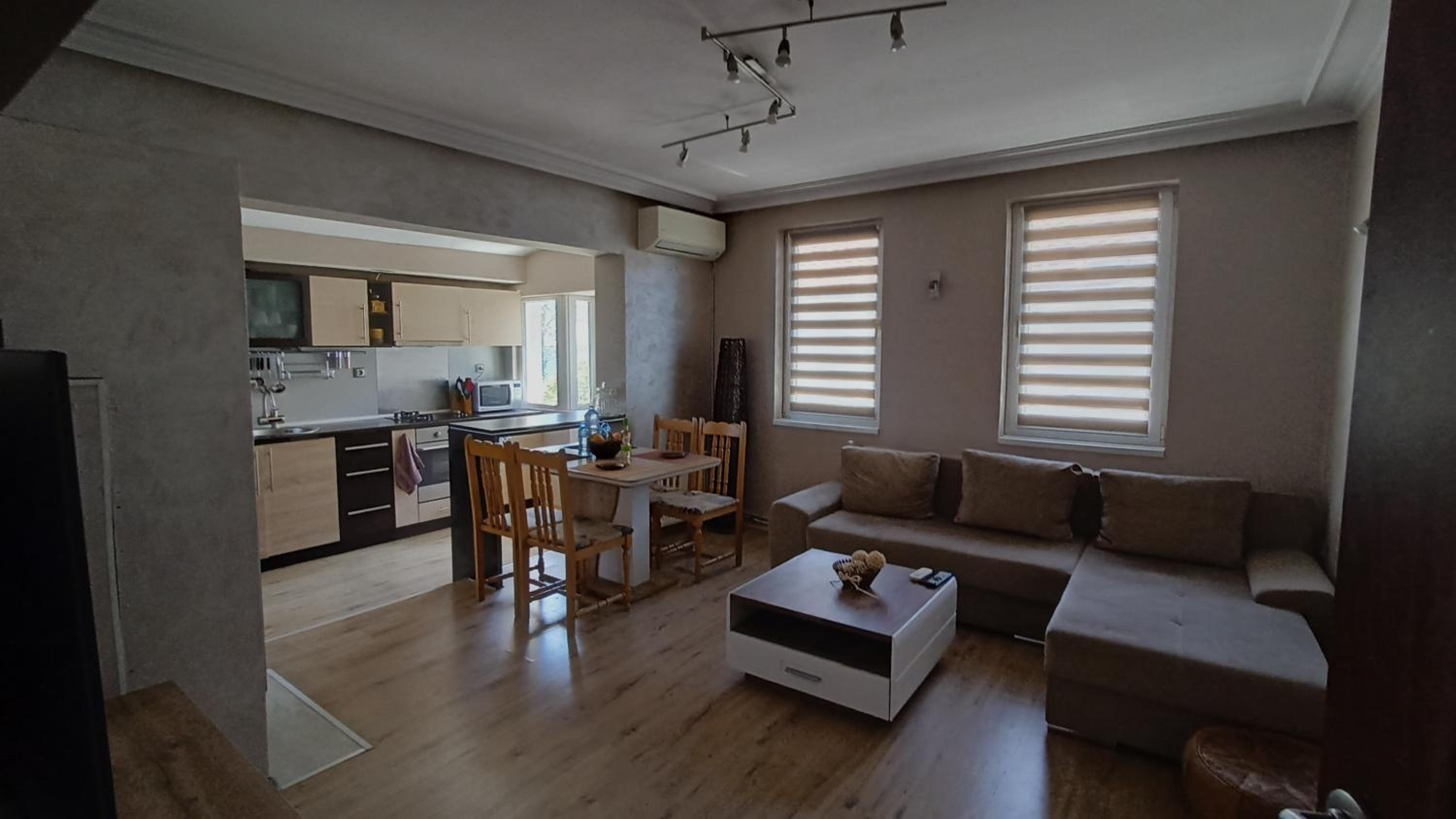 Nikolovi Home Apartments view 4
