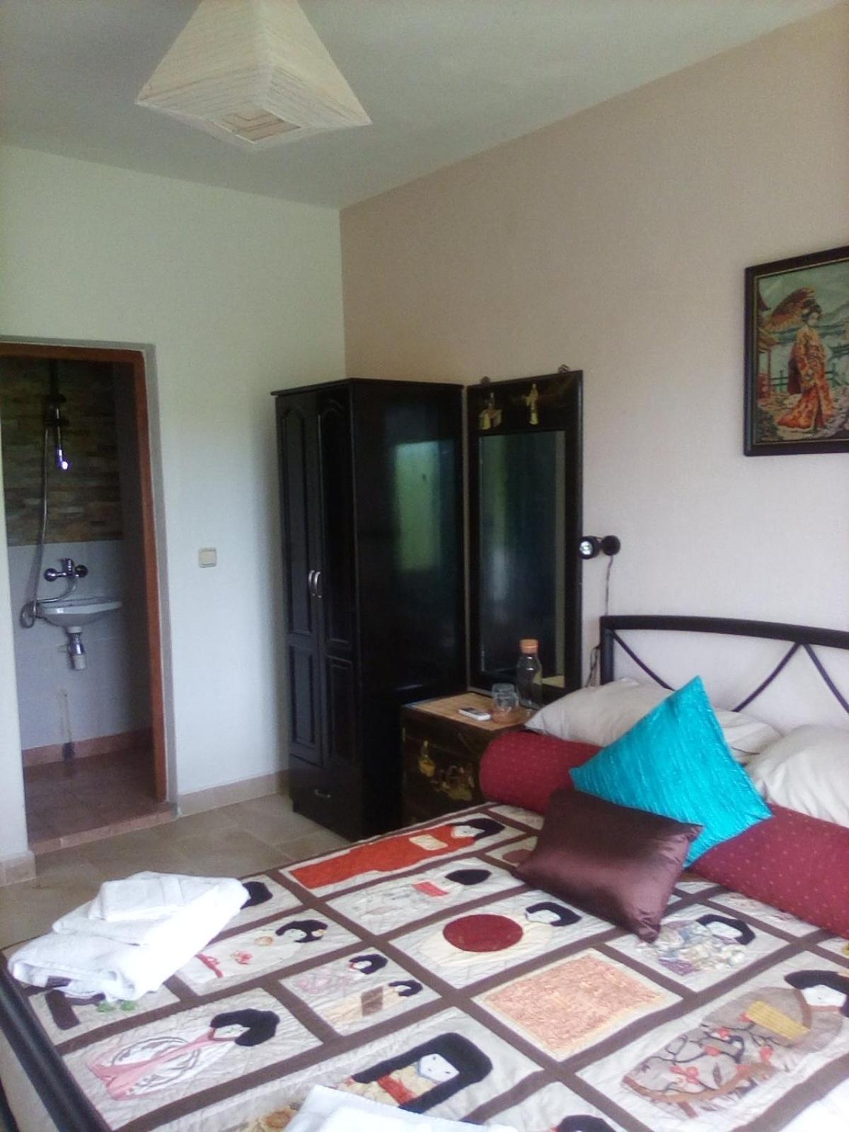 Photo 13