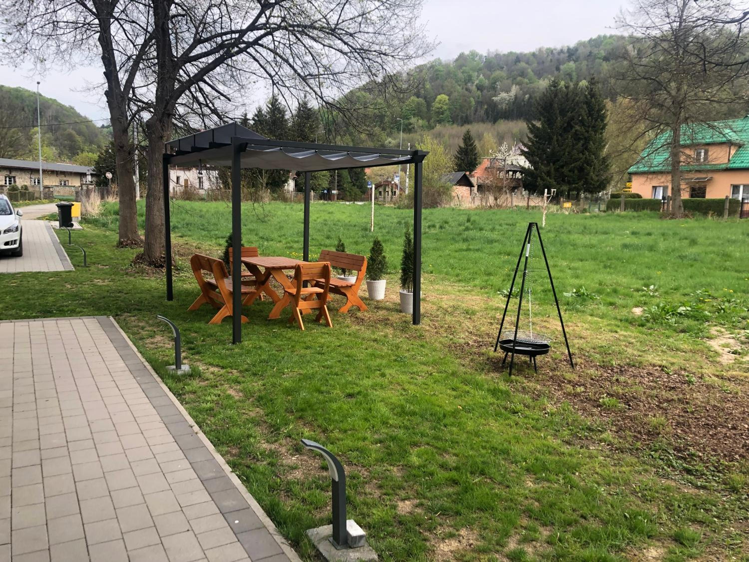 Photo 19