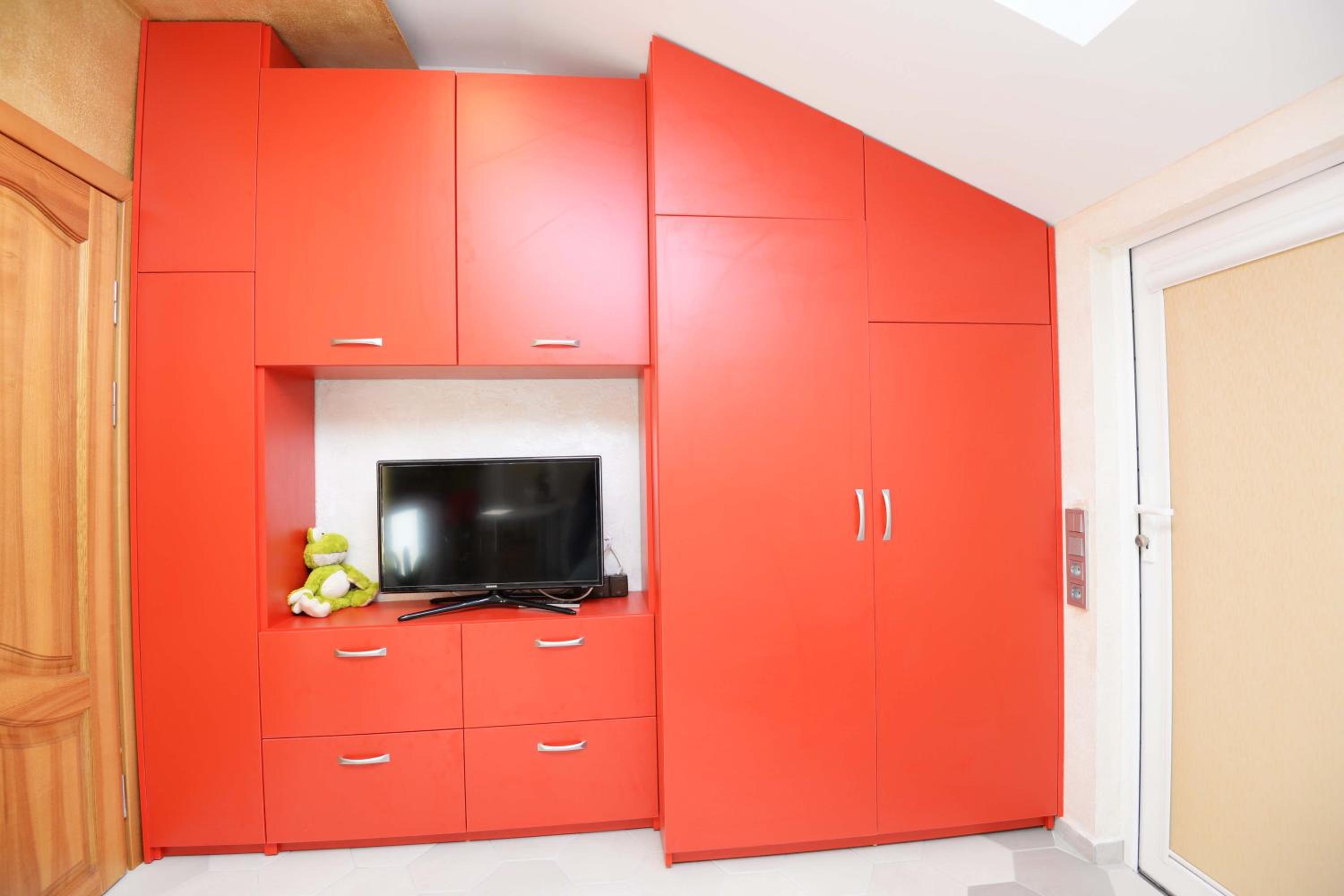 INKARAS Aparthotel