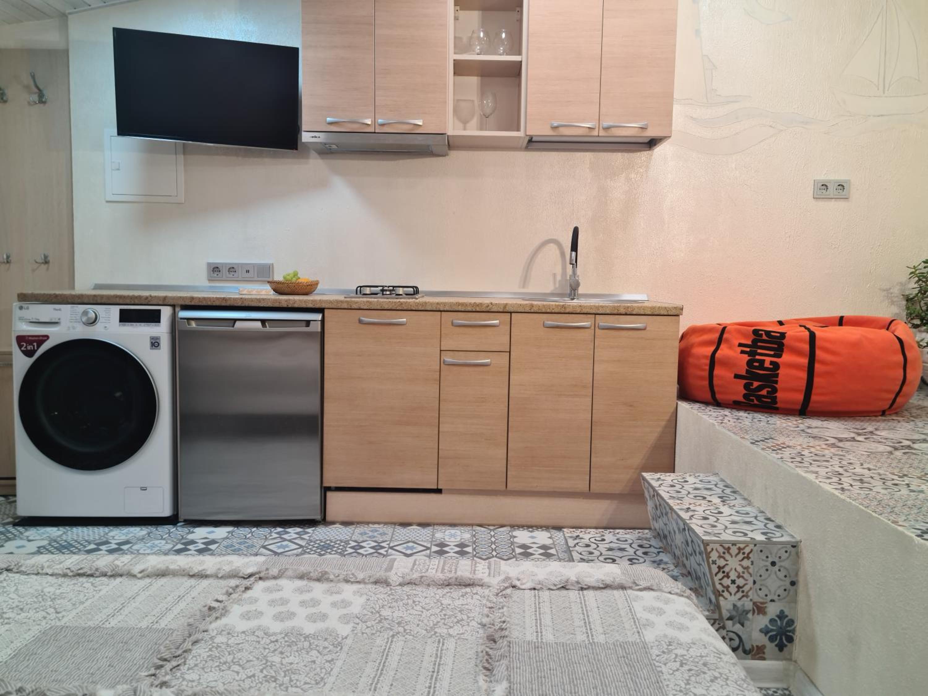 INKARAS Aparthotel