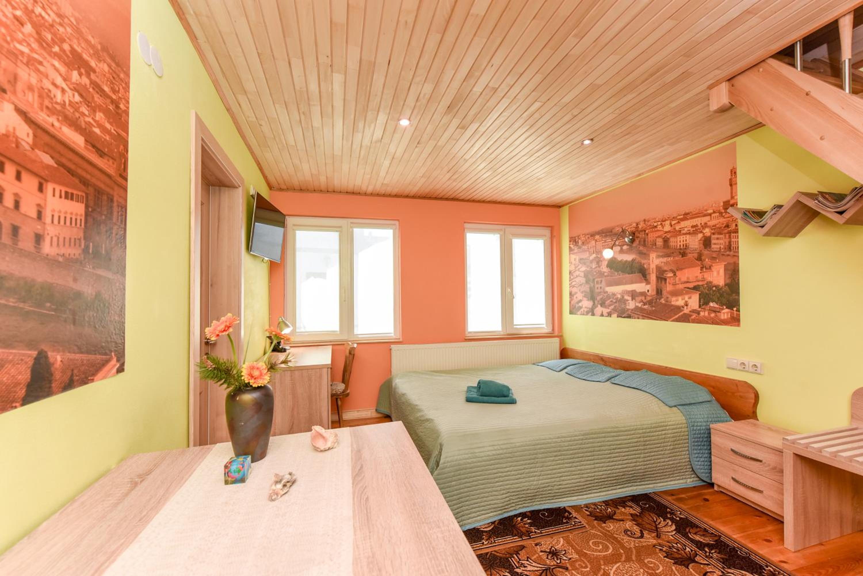 INKARAS Aparthotel