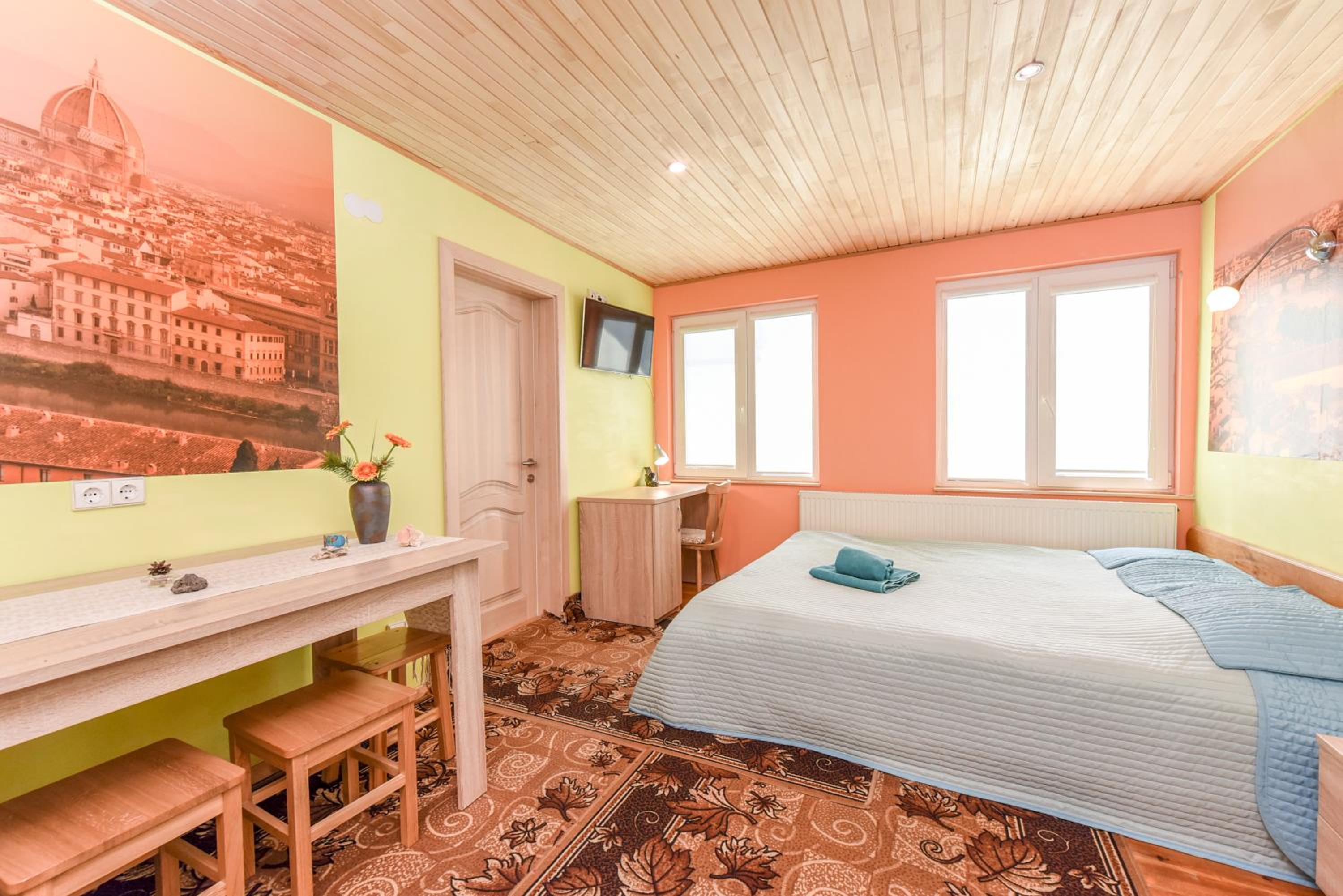 INKARAS Aparthotel