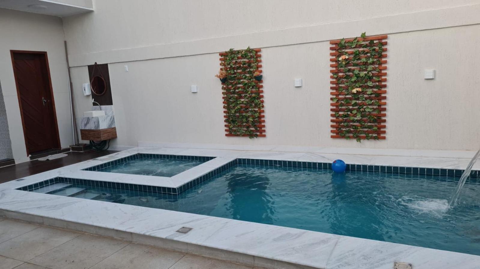 Casa aconchegante com piscina