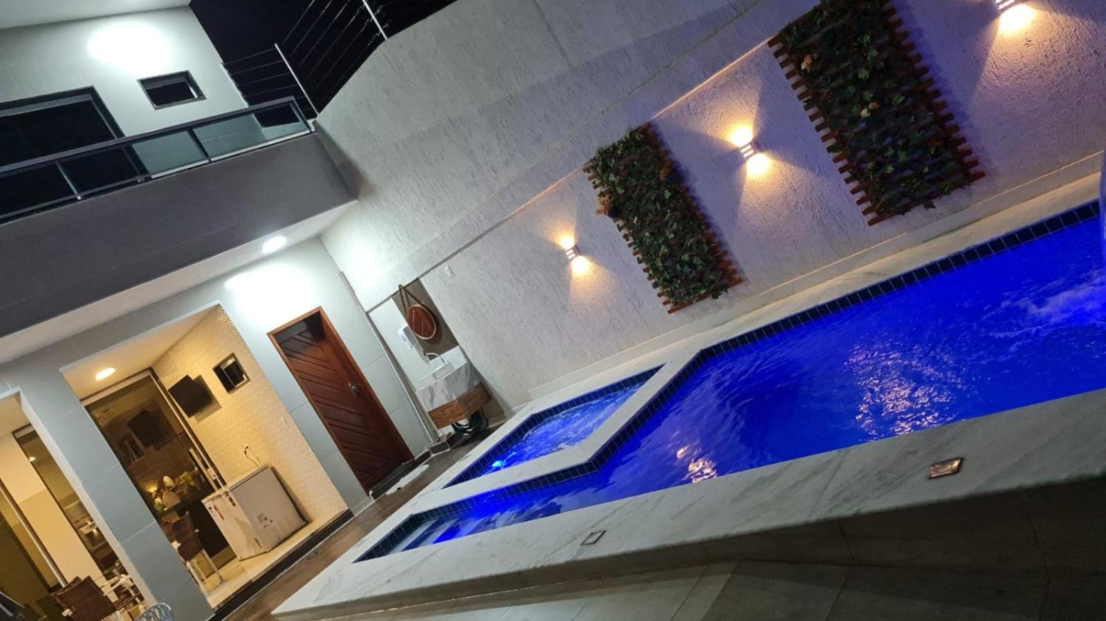 Casa aconchegante com piscina