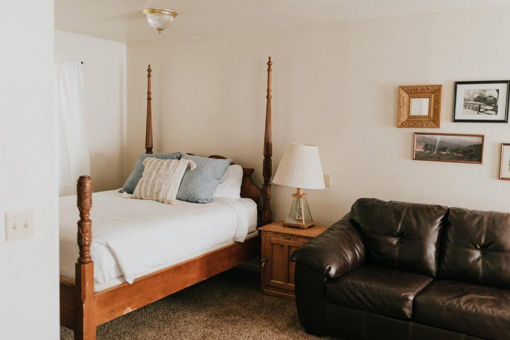 The Long Barn Lodge