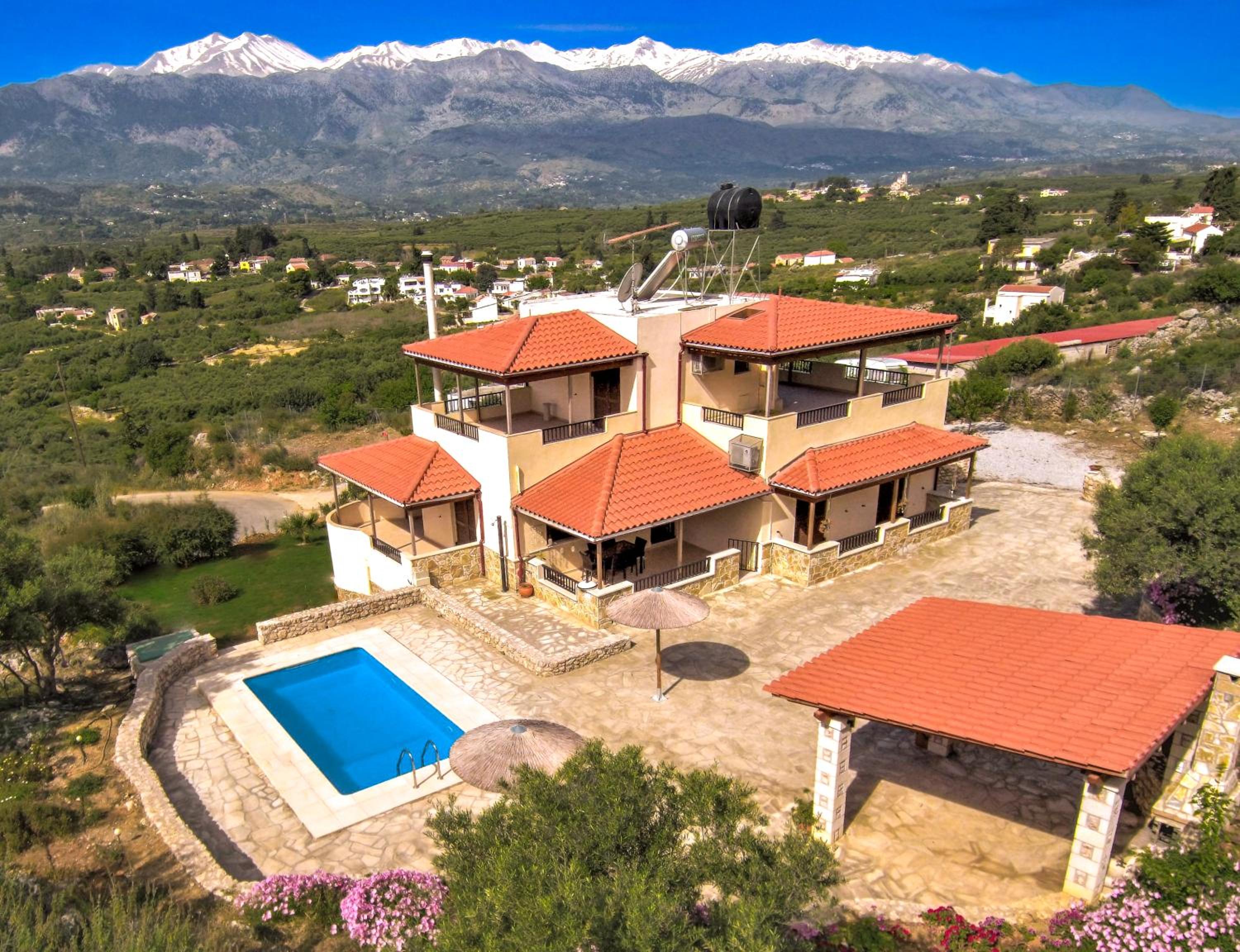Direti villa view 3