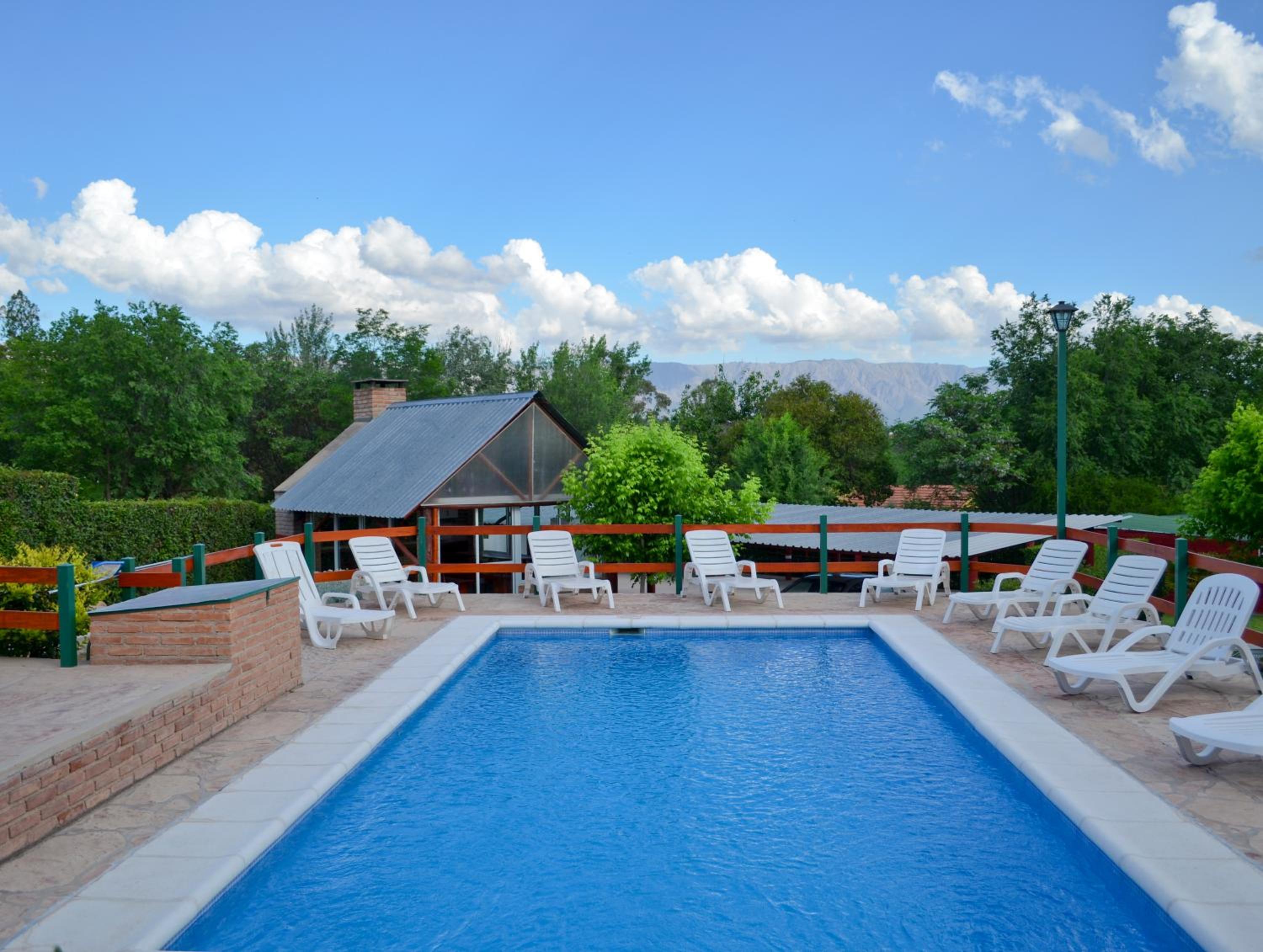 Apart Cabañas La Estancia