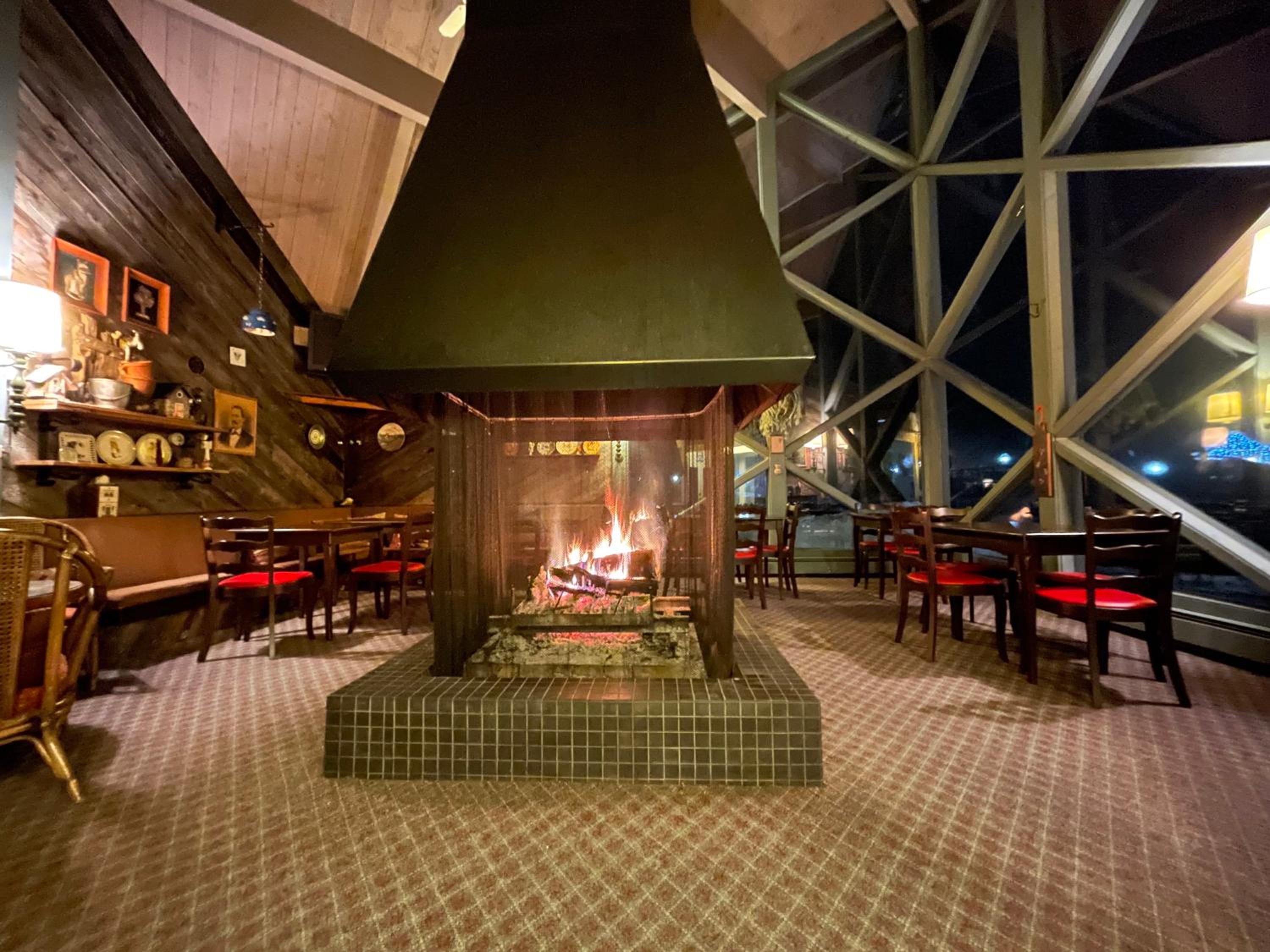 Toll Road Inn