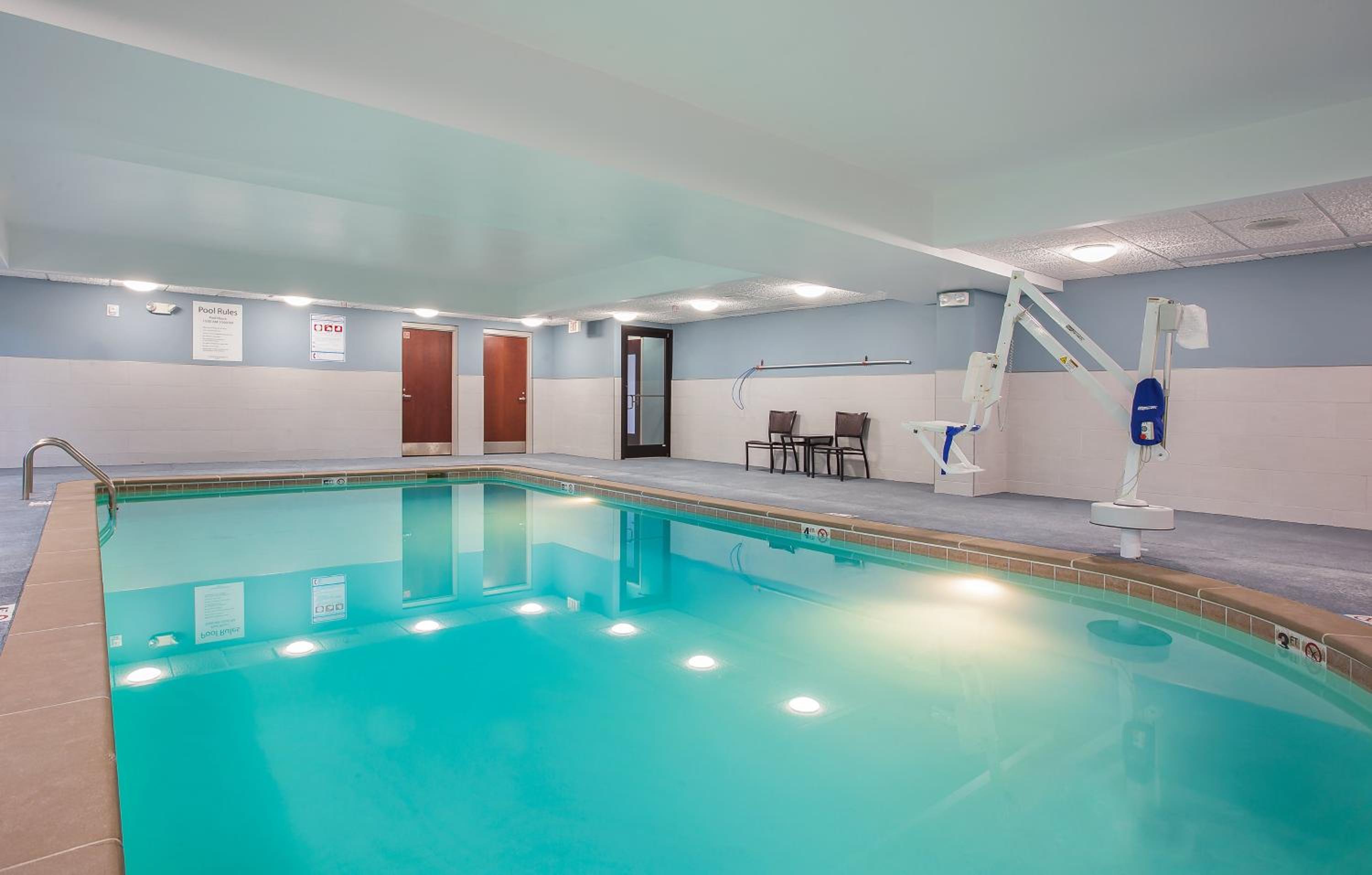 Lebanon Vacations - Holiday Inn Express Suites Lebanon-Nashville Area, an IHG Hotel - Property Image 14